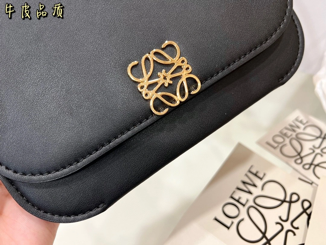 A896N09X01 Calfskin item : BT-B019B2107