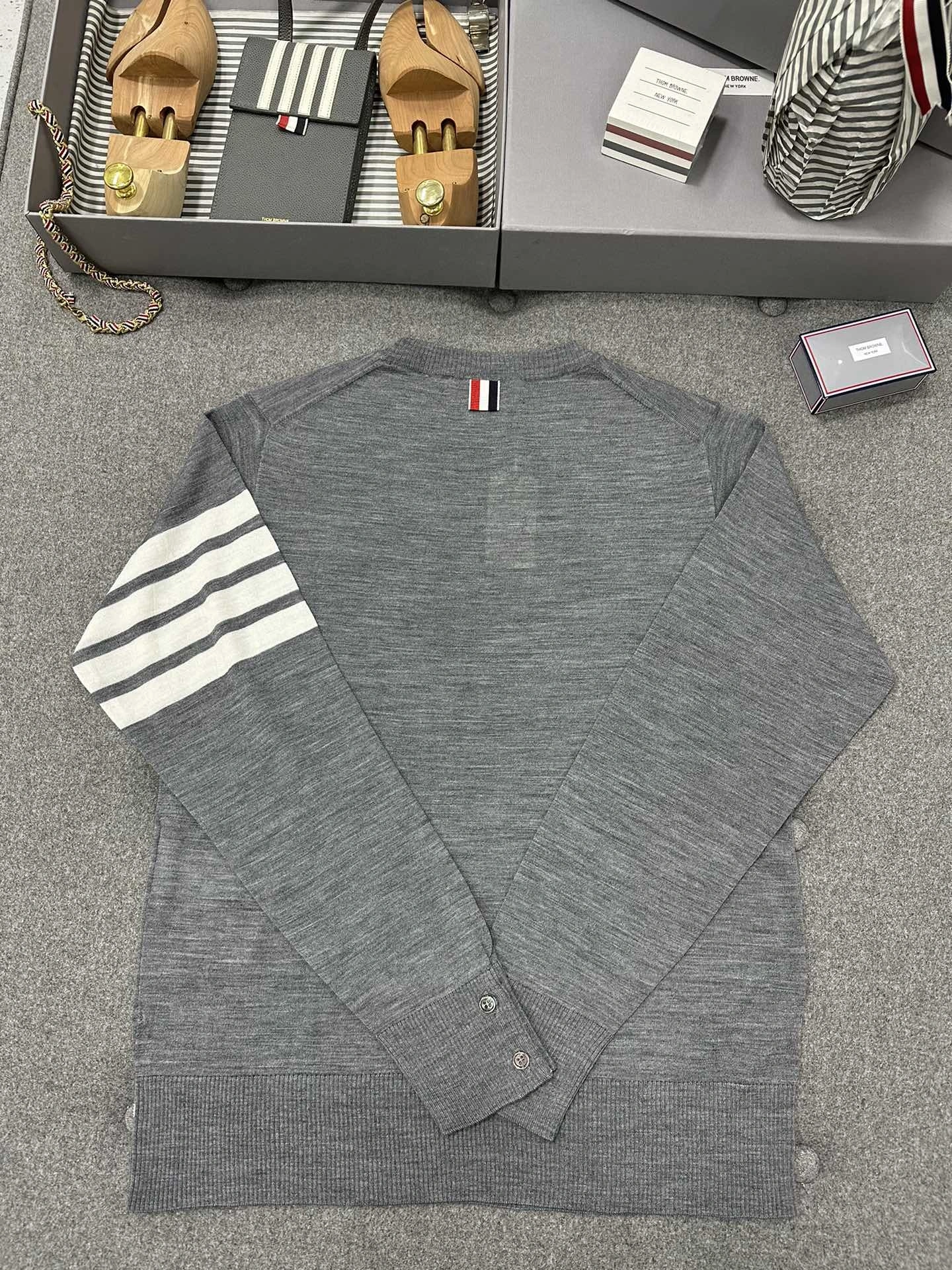 ACE -- 𝟰 𝗕𝗮𝗿 wool2Colour item:C-F801J1249-2