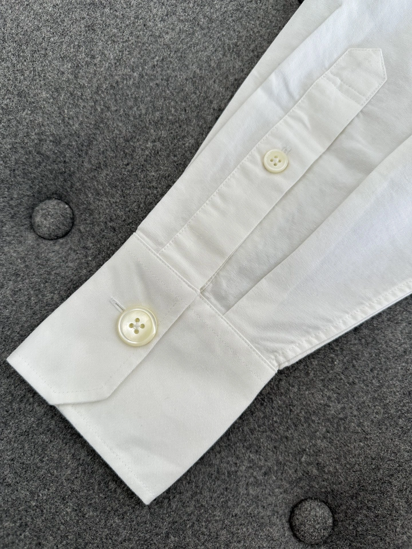 ACE--- 𝗼𝘀 high quality version item :C-F801D0344