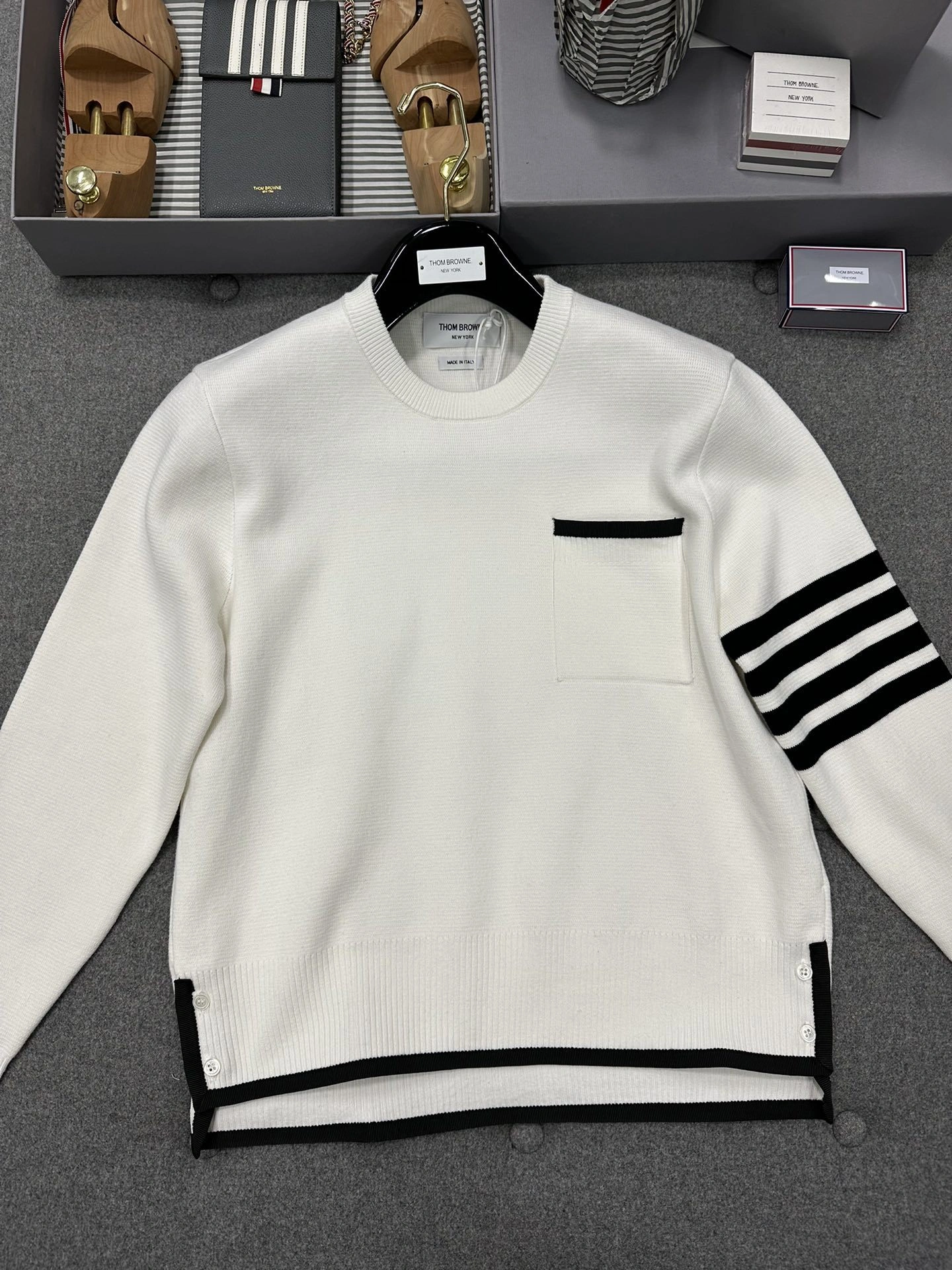 &ACE- 𝗙𝘄𝟮𝟯 𝟰𝗯𝗮𝗿 2Colour item:C-F801K3021-2