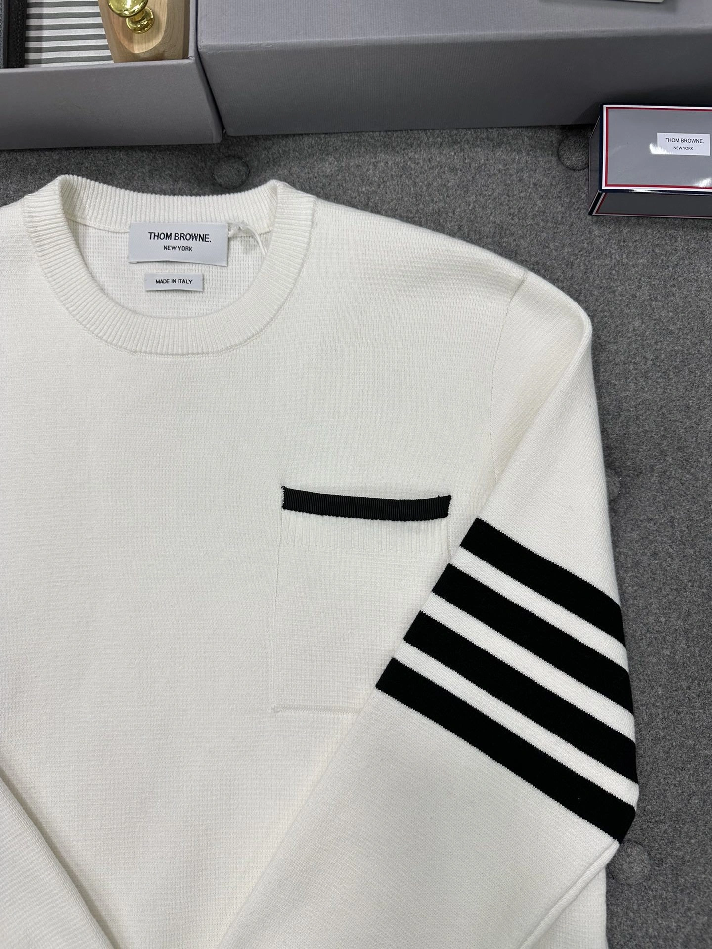 &ACE- 𝗙𝘄𝟮𝟯 𝟰𝗯𝗮𝗿 2Colour item:C-F801K3021-2