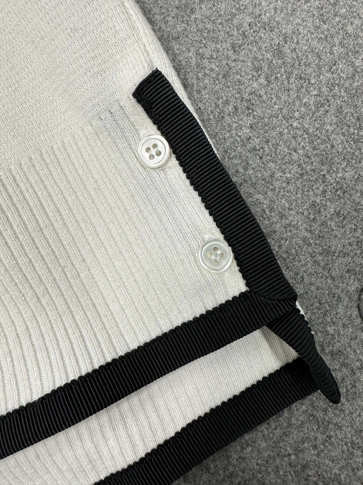 &ACE- 𝗙𝘄𝟮𝟯 𝟰𝗯𝗮𝗿 2Colour item:C-F801K3021-2