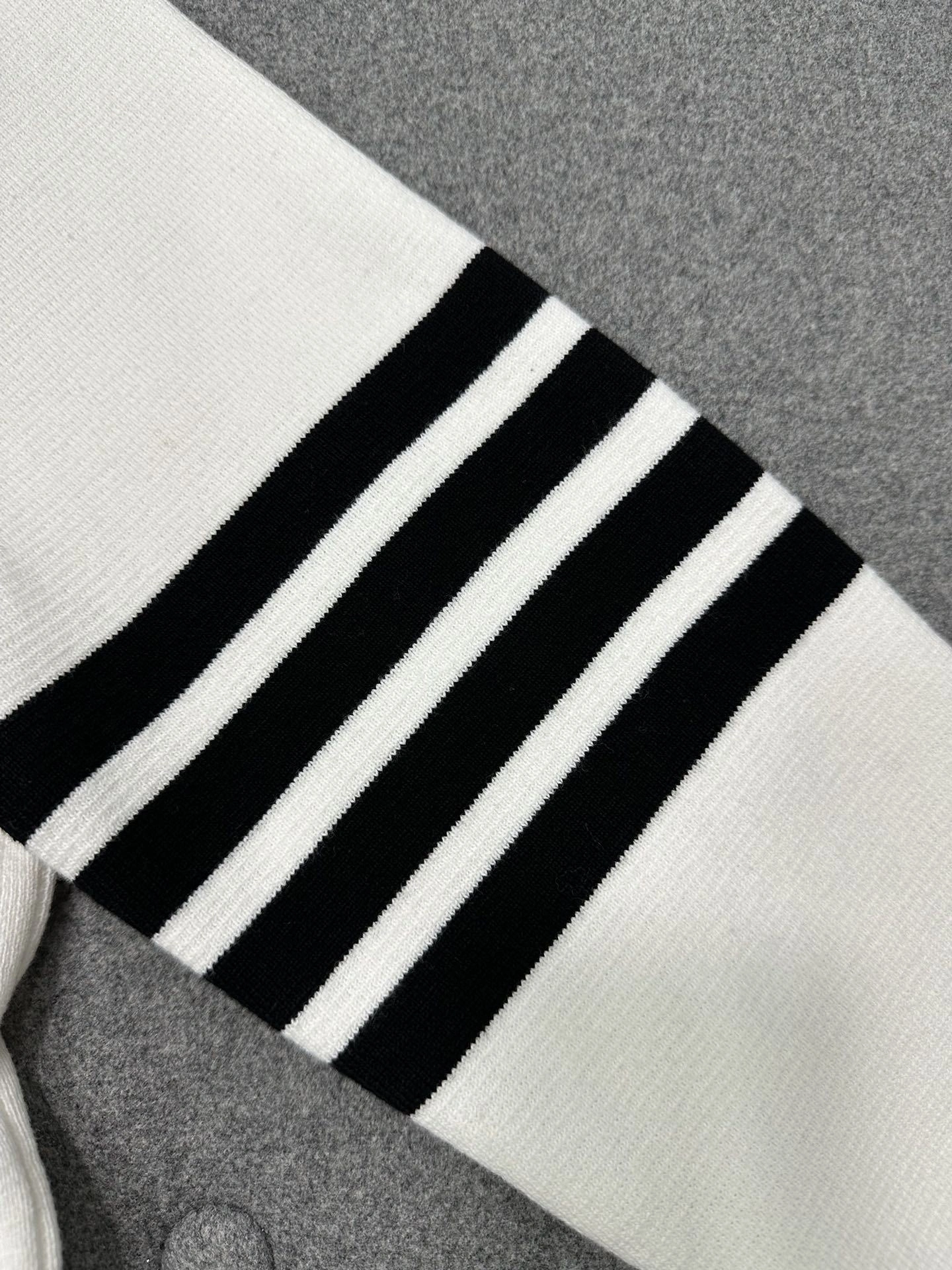 &ACE- 𝗙𝘄𝟮𝟯 𝟰𝗯𝗮𝗿 2Colour item:C-F801K3021-2