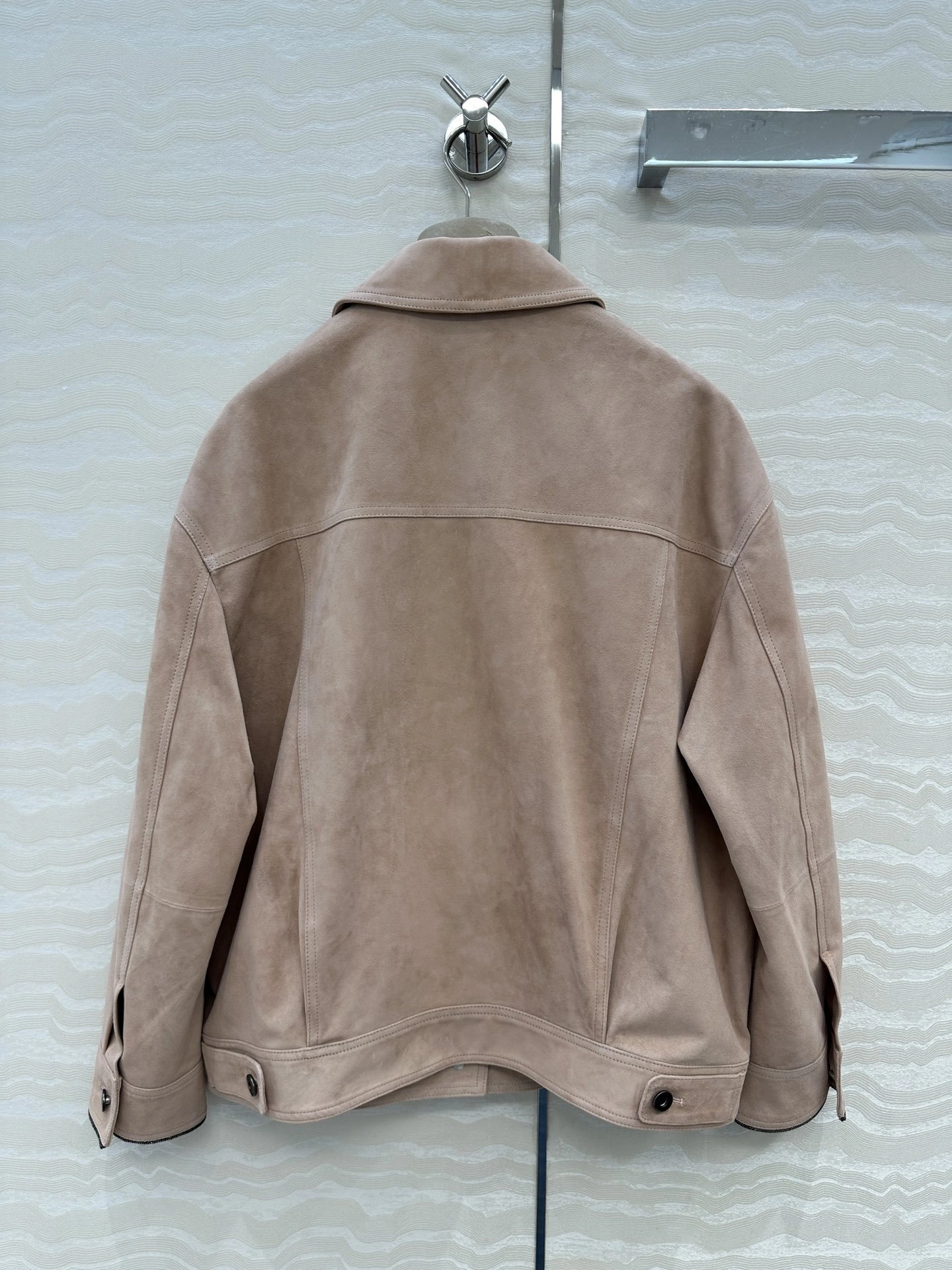 ACE -- 2ru9588o sheepskin item:E-F061I0729