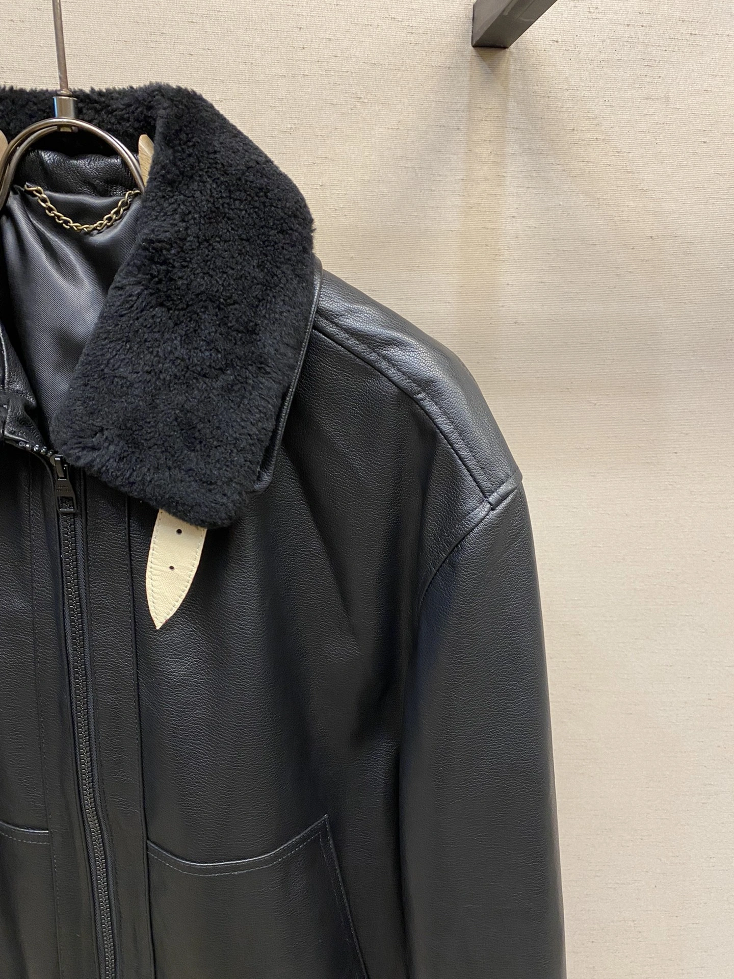 ACE -- 8V Wool Calfskin item:D-F443J2507