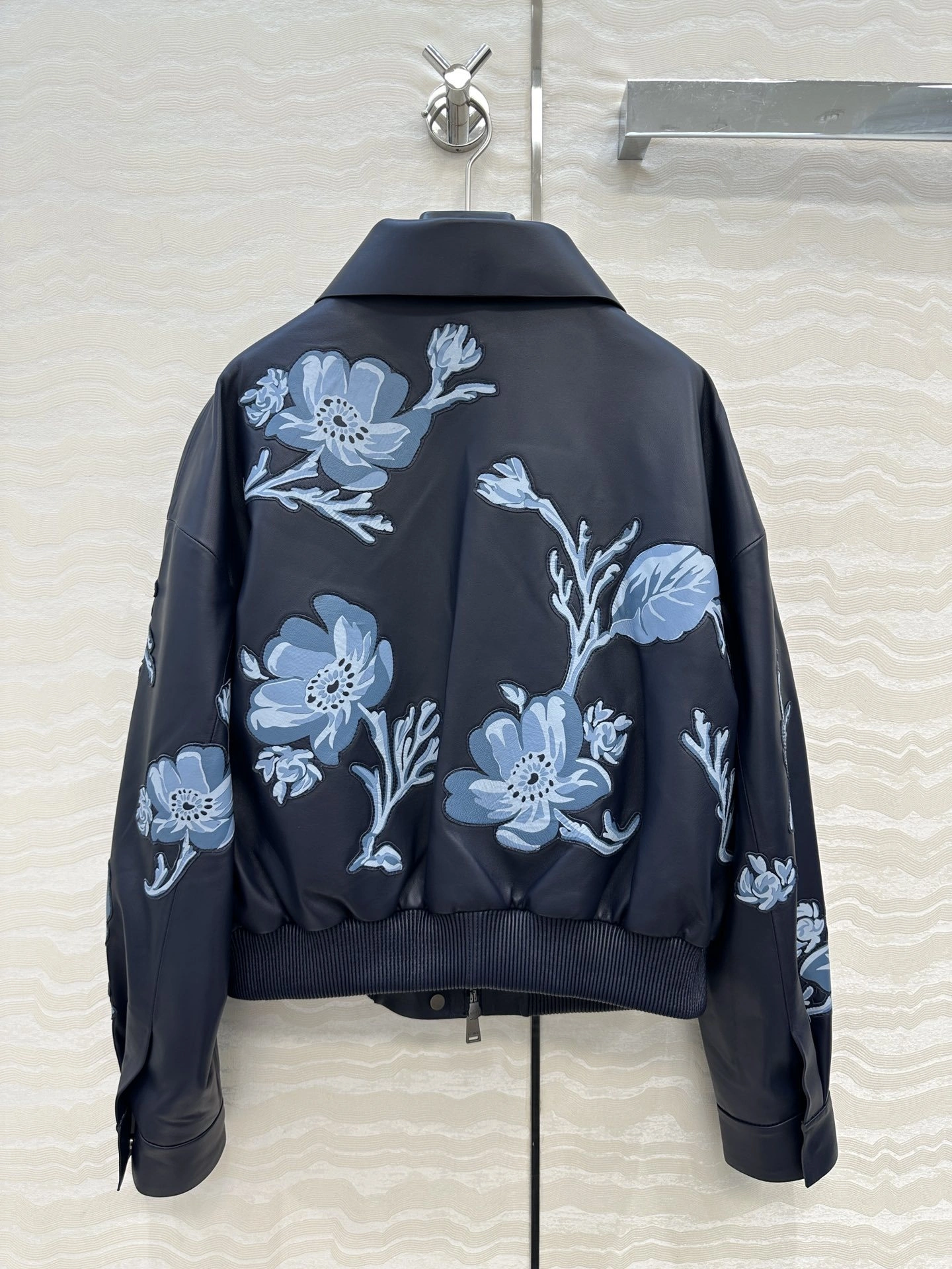 ACE -- F594i embroidery sheepskin item:E-F061I0716