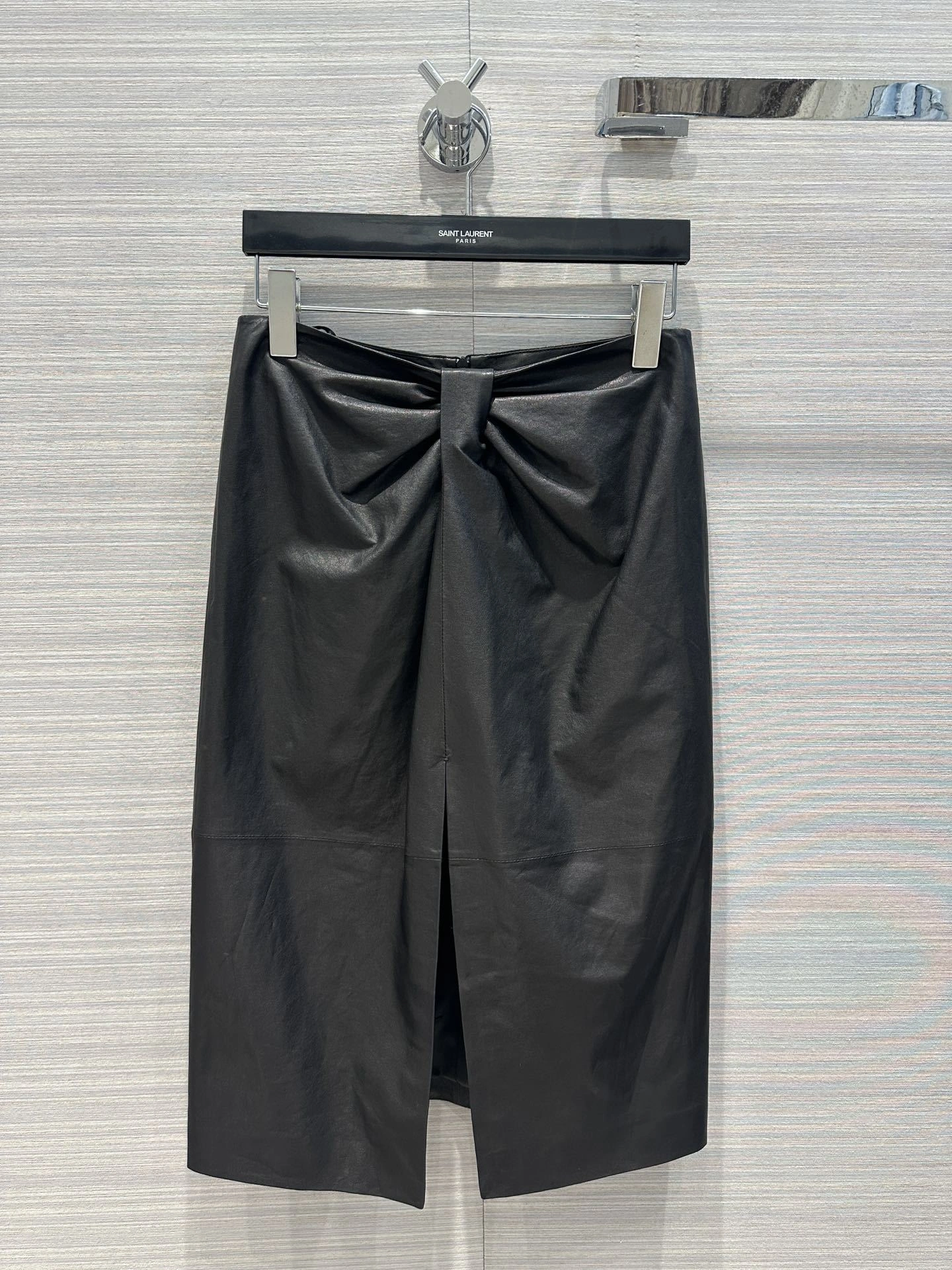 ACE -- Yv5s item:D-F061F1665