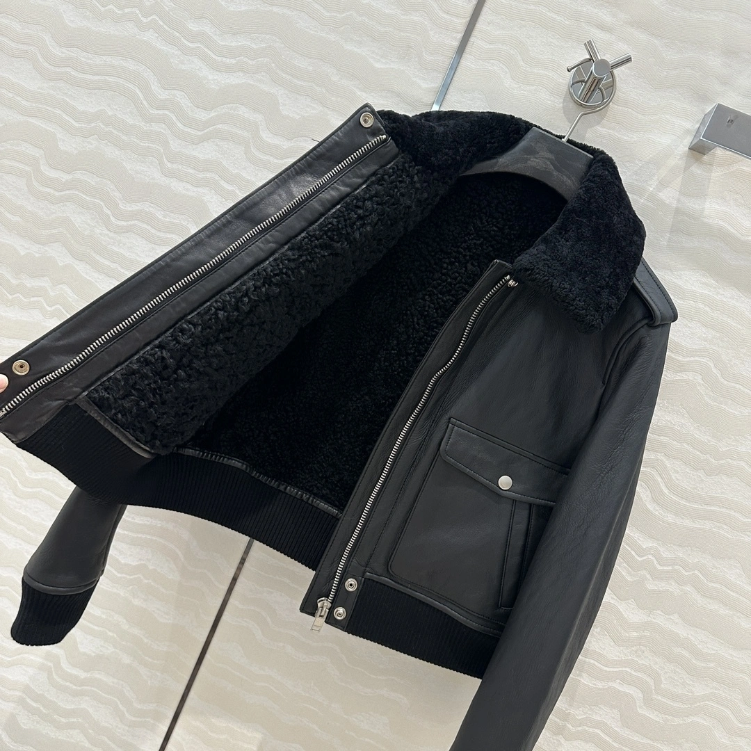 ACE -- Yv5s item:E-F061I0717