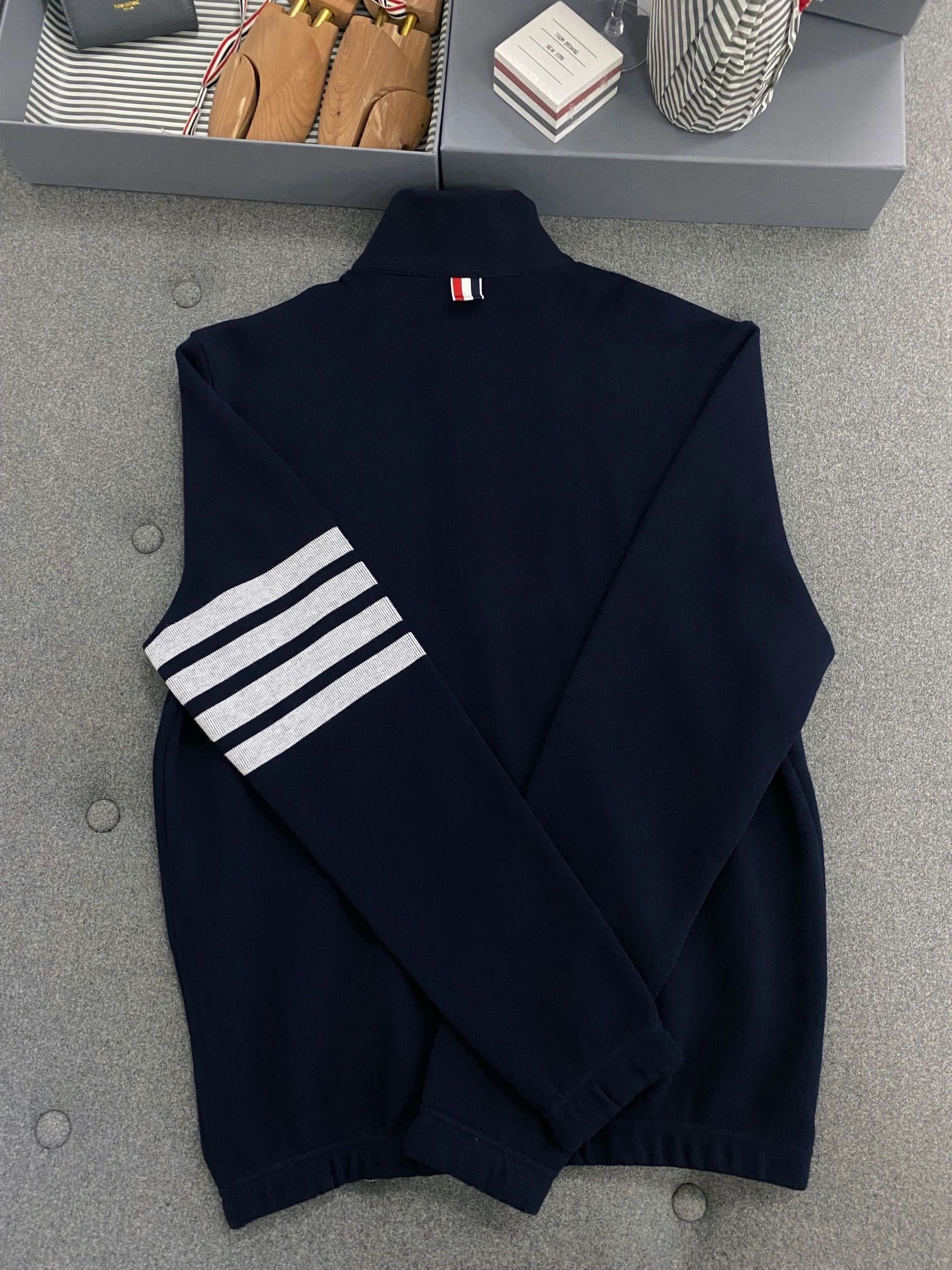 &ACE-- 𝟰𝗯𝗮𝗿 high quality version item :C-F801D0307