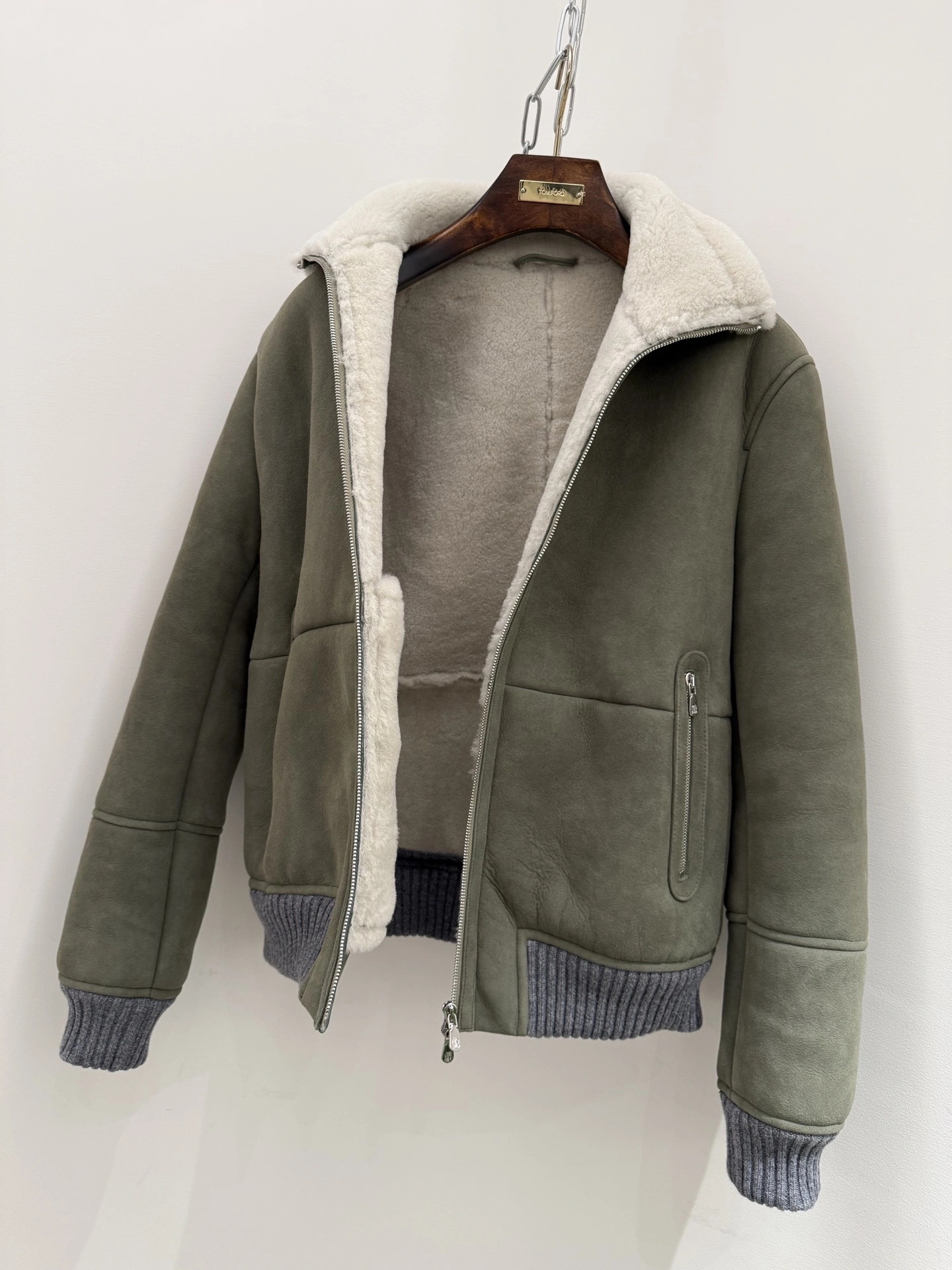 ACE-- 2ru9588o sheepskin item:E-F409K1718