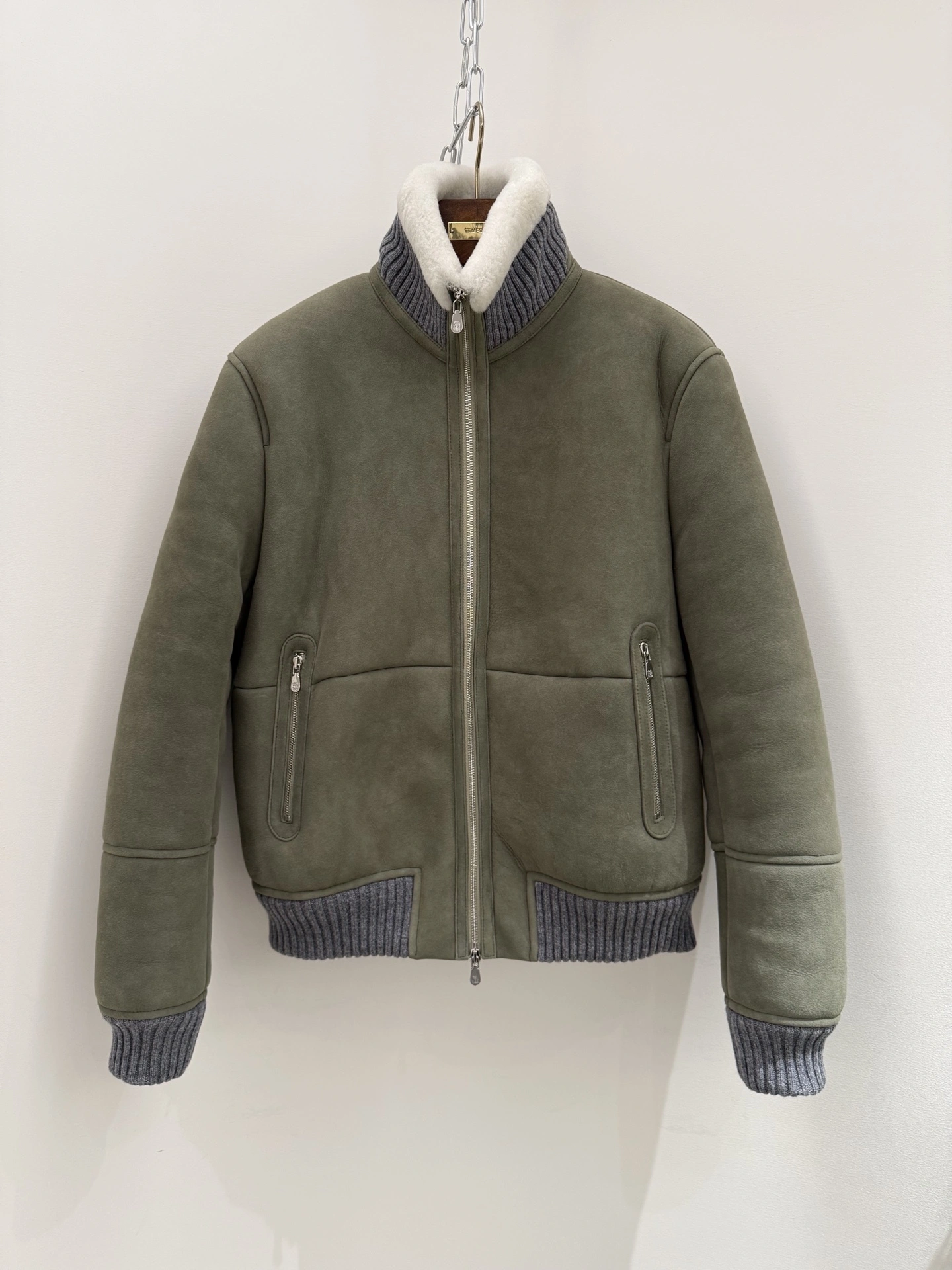 ACE-- 2ru9588o sheepskin item:E-F409K1718