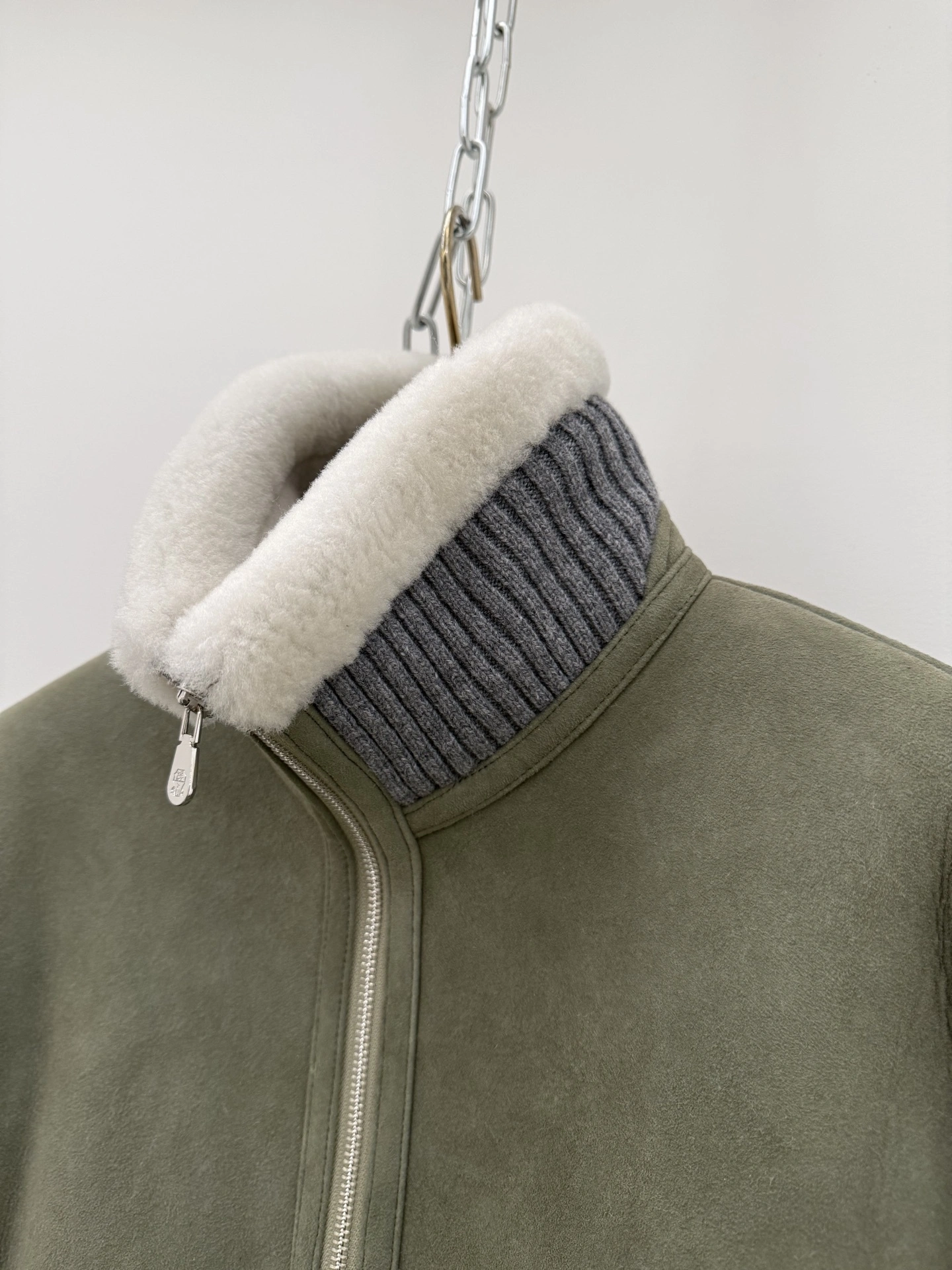 ACE-- 2ru9588o sheepskin item:E-F409K1718