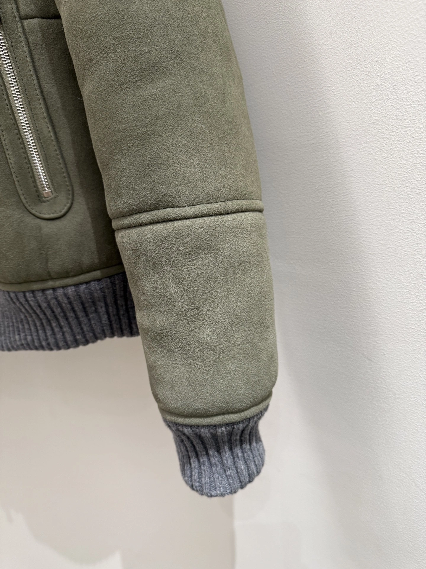 ACE-- 2ru9588o sheepskin item:E-F409K1718