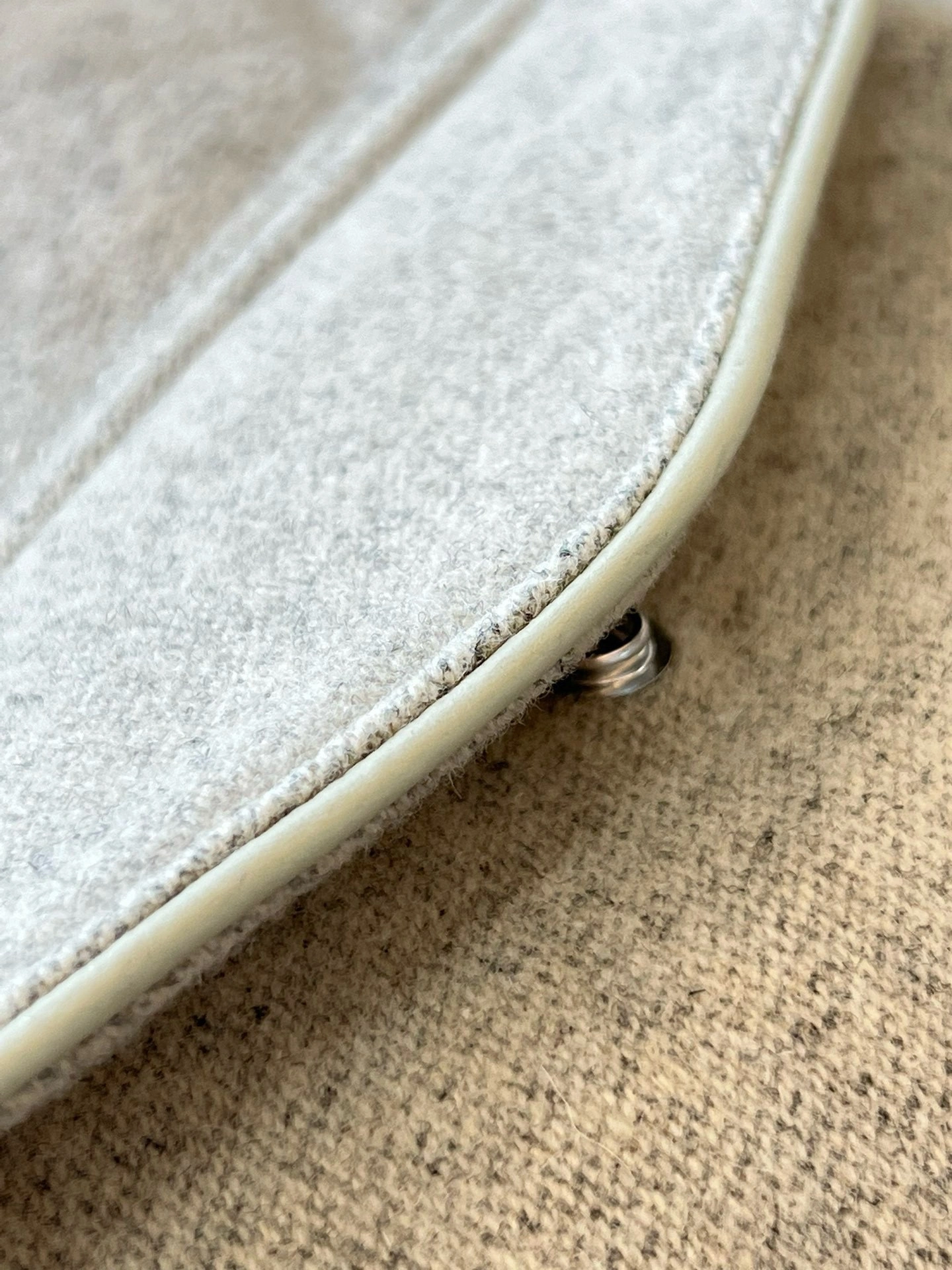 ACE - 4ior cowhide wool oversized item:D-F409J5938