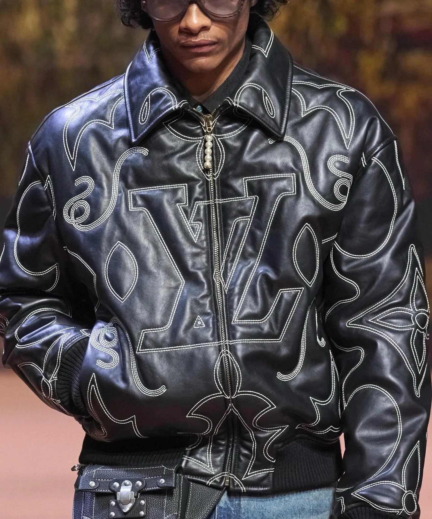 ACE-- 8V Calfskin embroidery item:E-F000K2106F