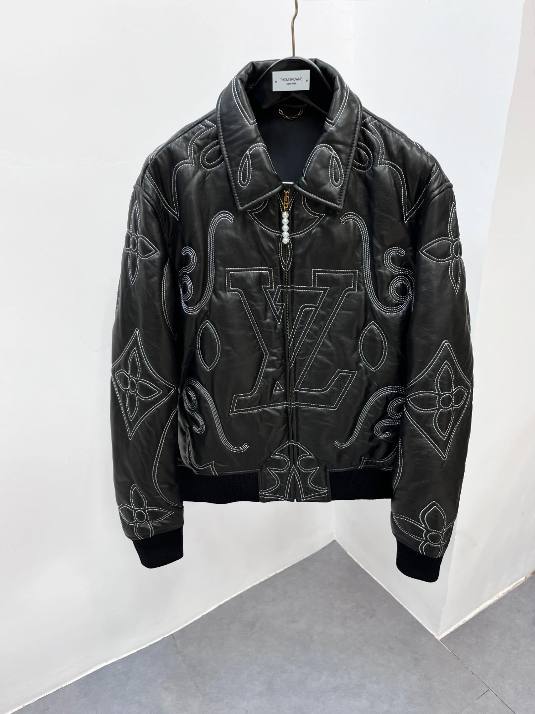 ACE-- 8V Calfskin embroidery item:E-F000K2106F
