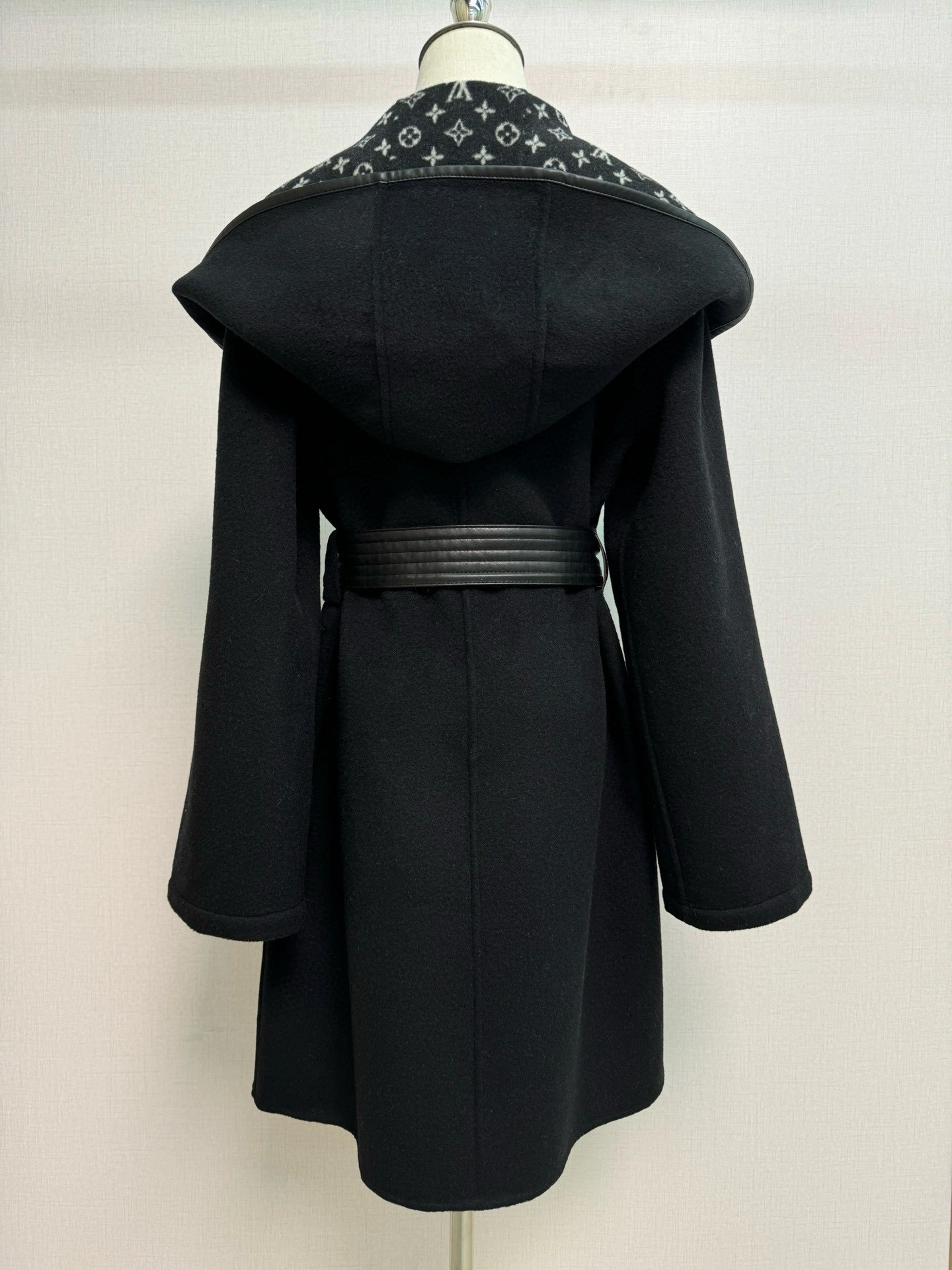 ACE-- 8V MONOGRAM 99 wool mulberry silk item:E-F468L1206H