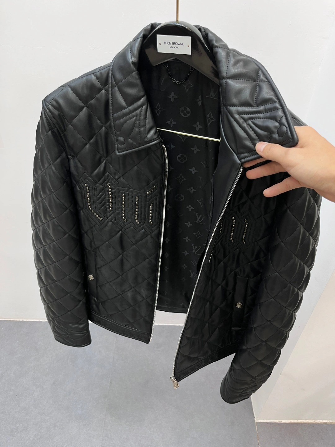 ACE-- 8V sheepskin embroidery item:E-F000K2105F