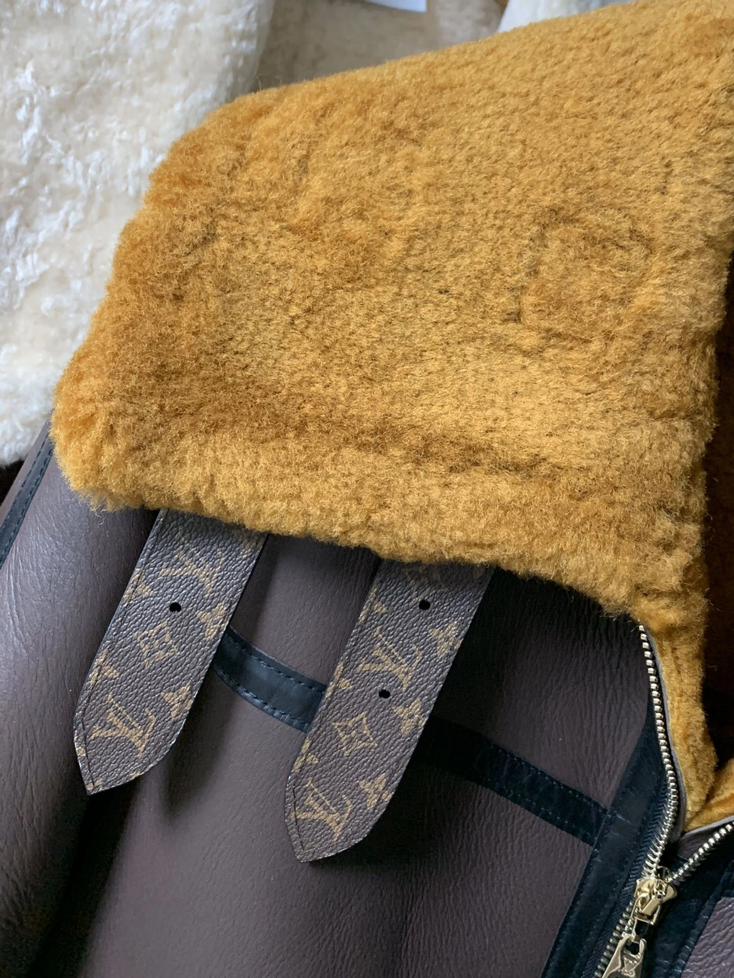 ACE-- 8V sheepskin item:E-F409K1713
