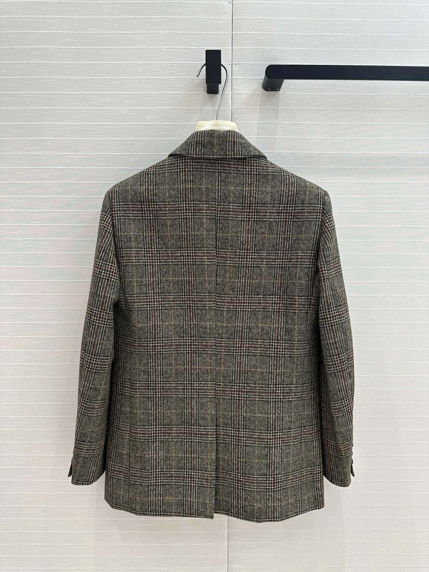 ACE-- Pr141 wool item:D-F244K1329