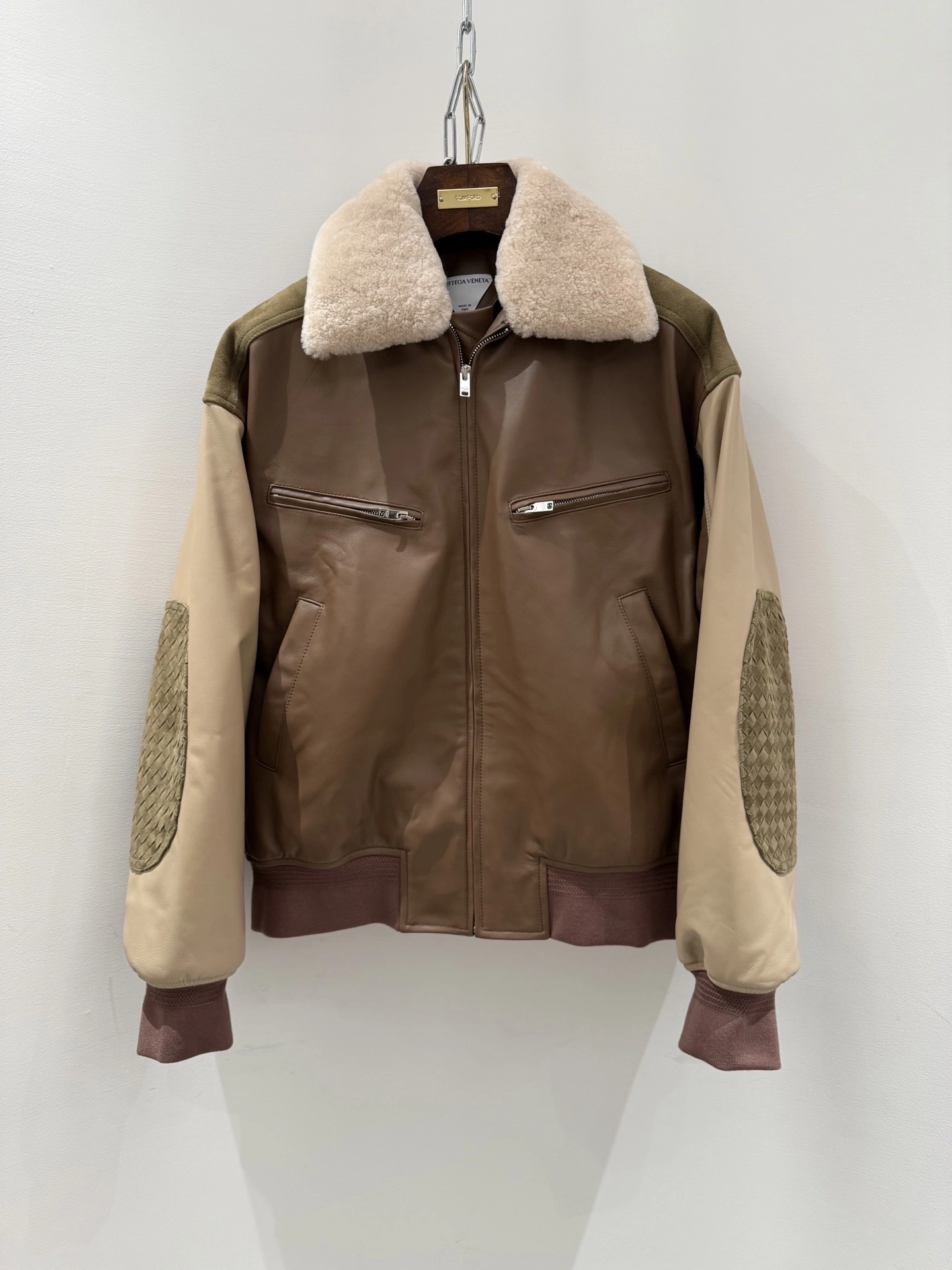 ACE-- V595t1 sheepskin item:E-F409K1711