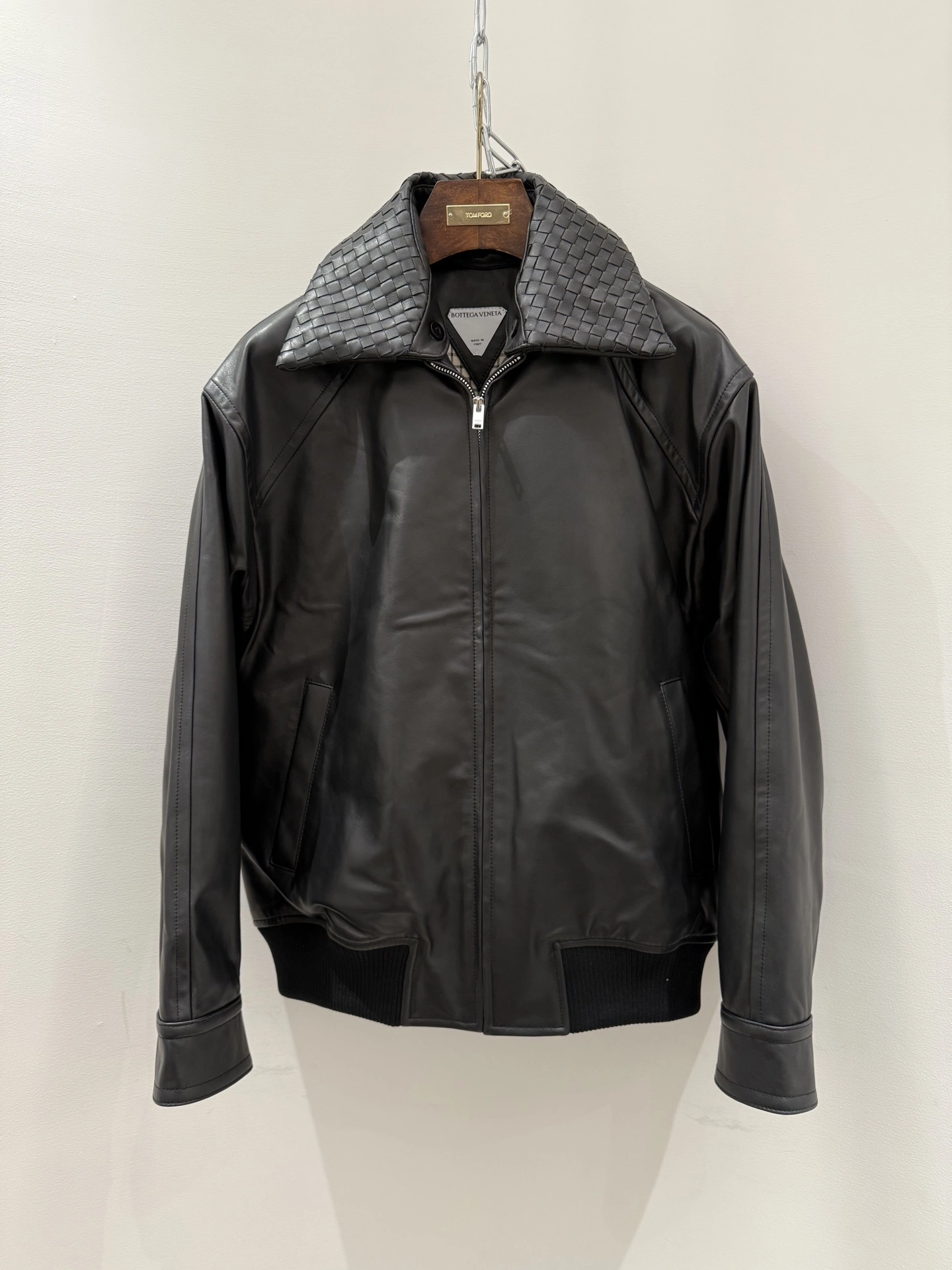 ACE-- V595t1 sheepskin item:E-F409K1712