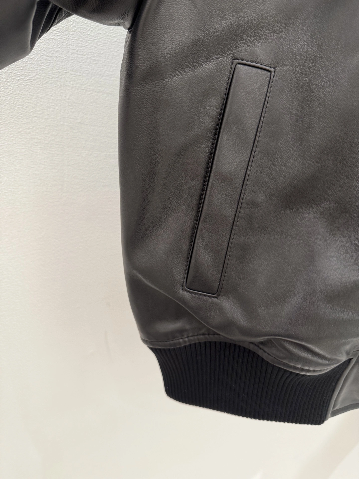 ACE-- V595t1 sheepskin item:E-F409K1712