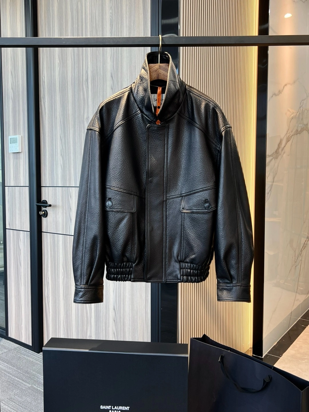 ACE-- Yv5s sheepskin item: E-F409I1504