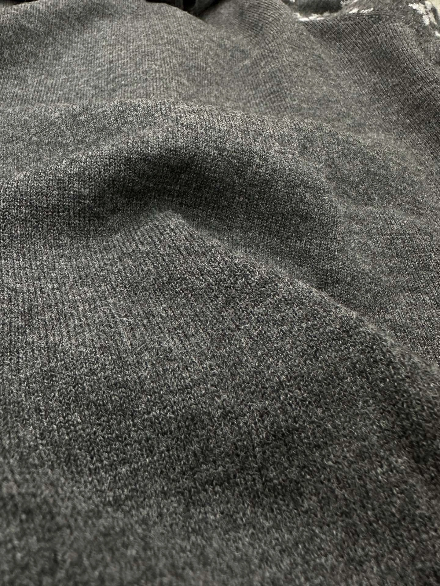 ACE- 𝗠𝗢𝗡𝗢𝗚𝗥𝗔𝗠 wool item:C-F801K3033