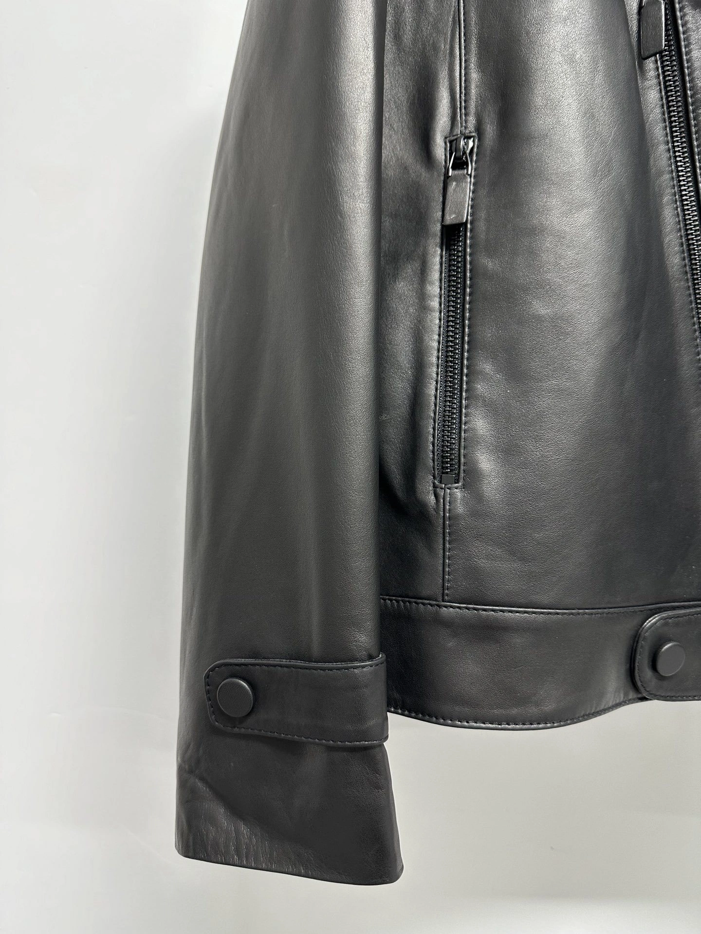 ACE- 1r719i lambskin oversized item:D-F409J5363