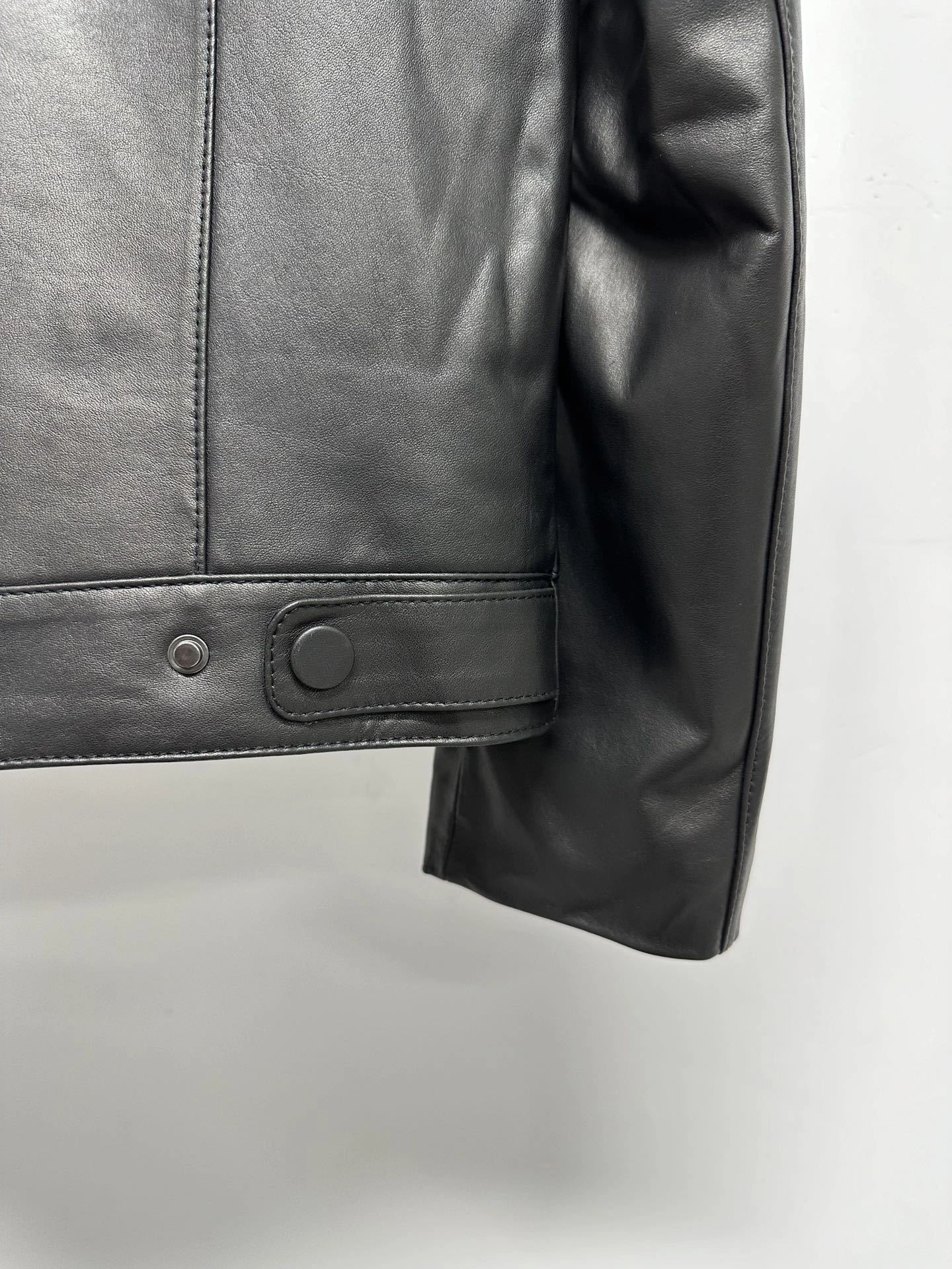 ACE- 1r719i lambskin oversized item:D-F409J5363
