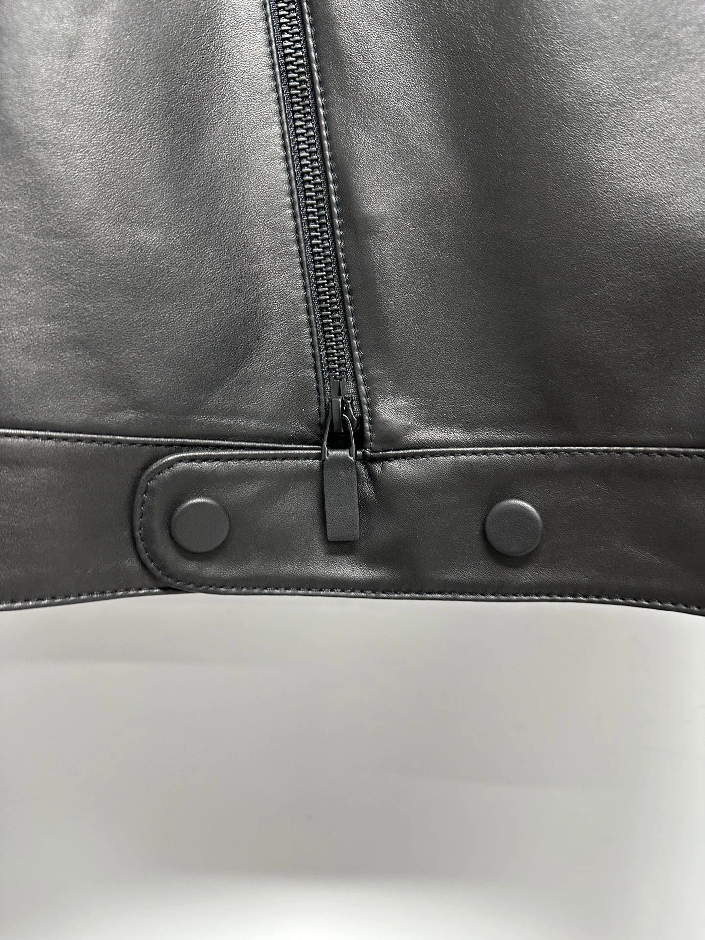 ACE- 1r719i lambskin oversized item:D-F409J5363