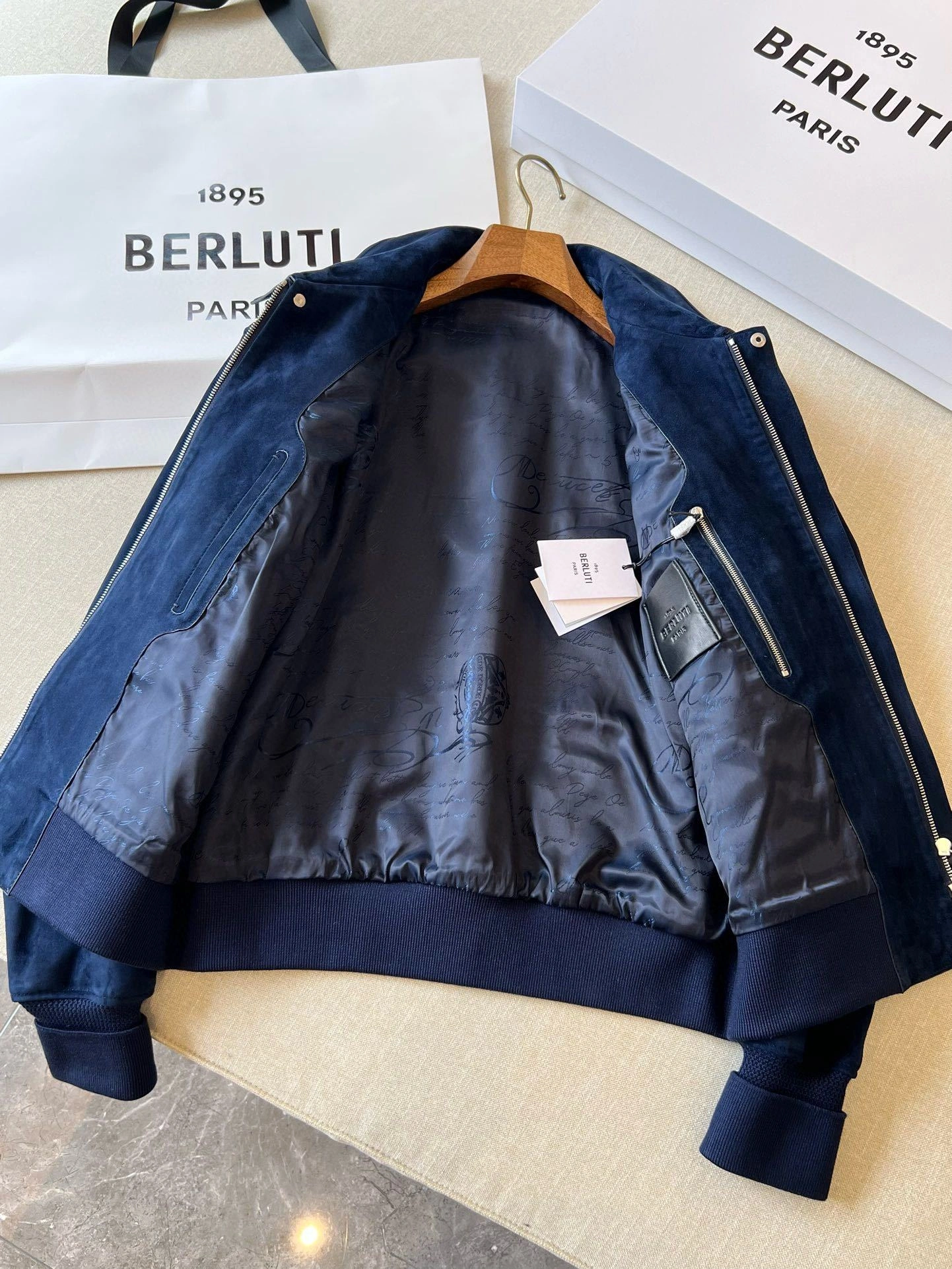 ACE- 25r8uti chamois oversized item:D-F409J5966