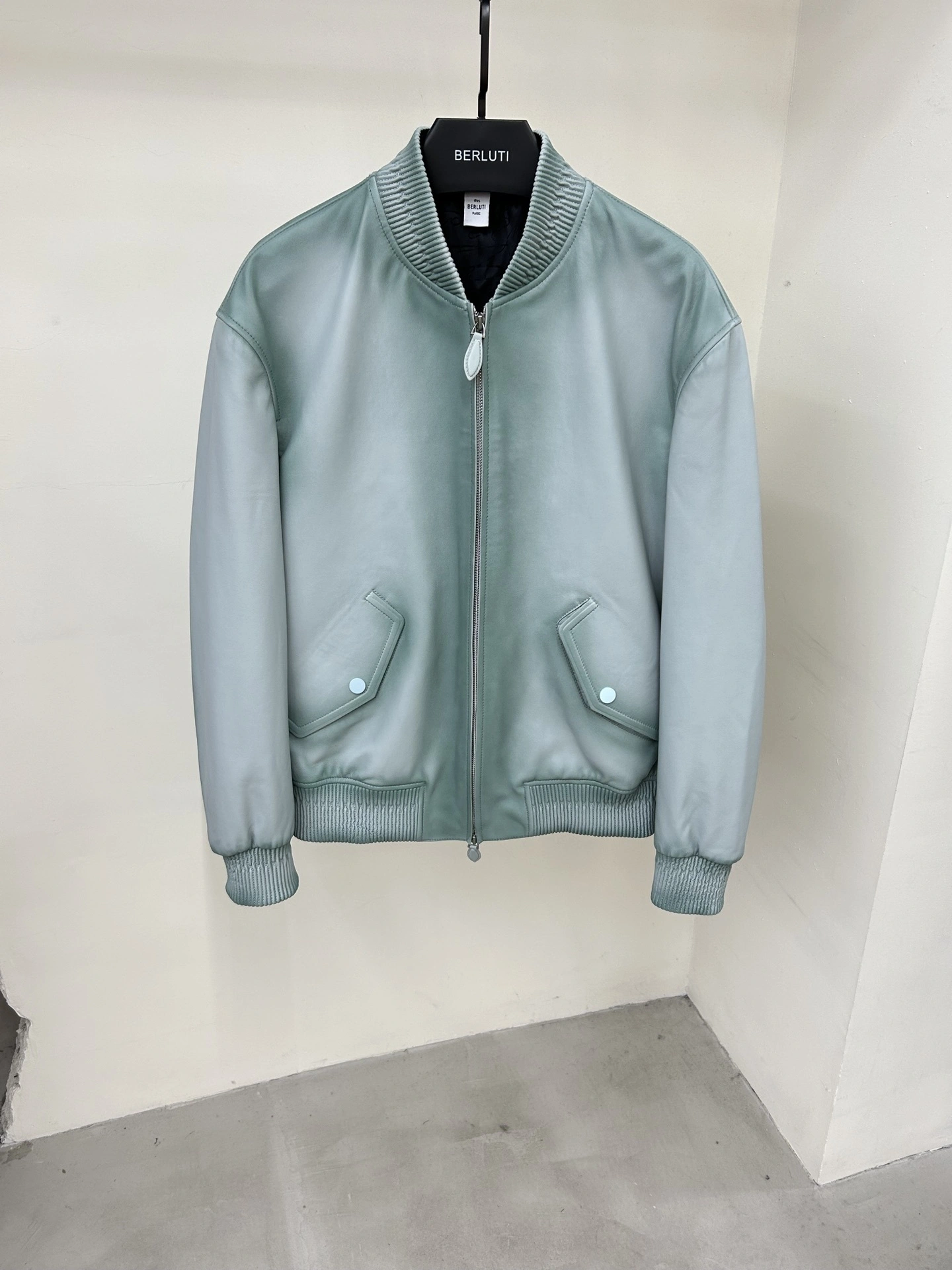 ACE- 25r8uti item:D-F409J5217