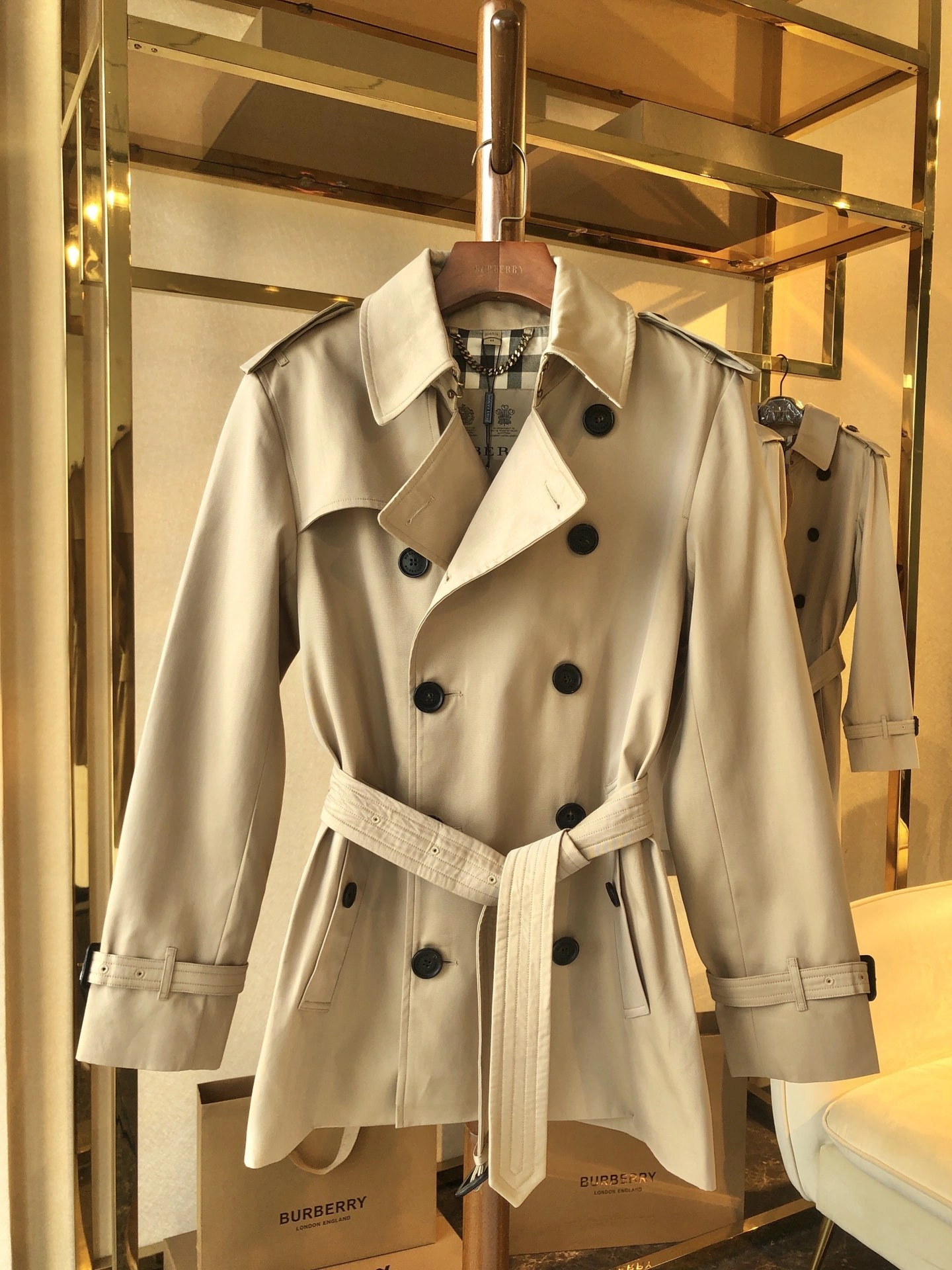 ACE- 39066871 oversized item:D-F020C0925