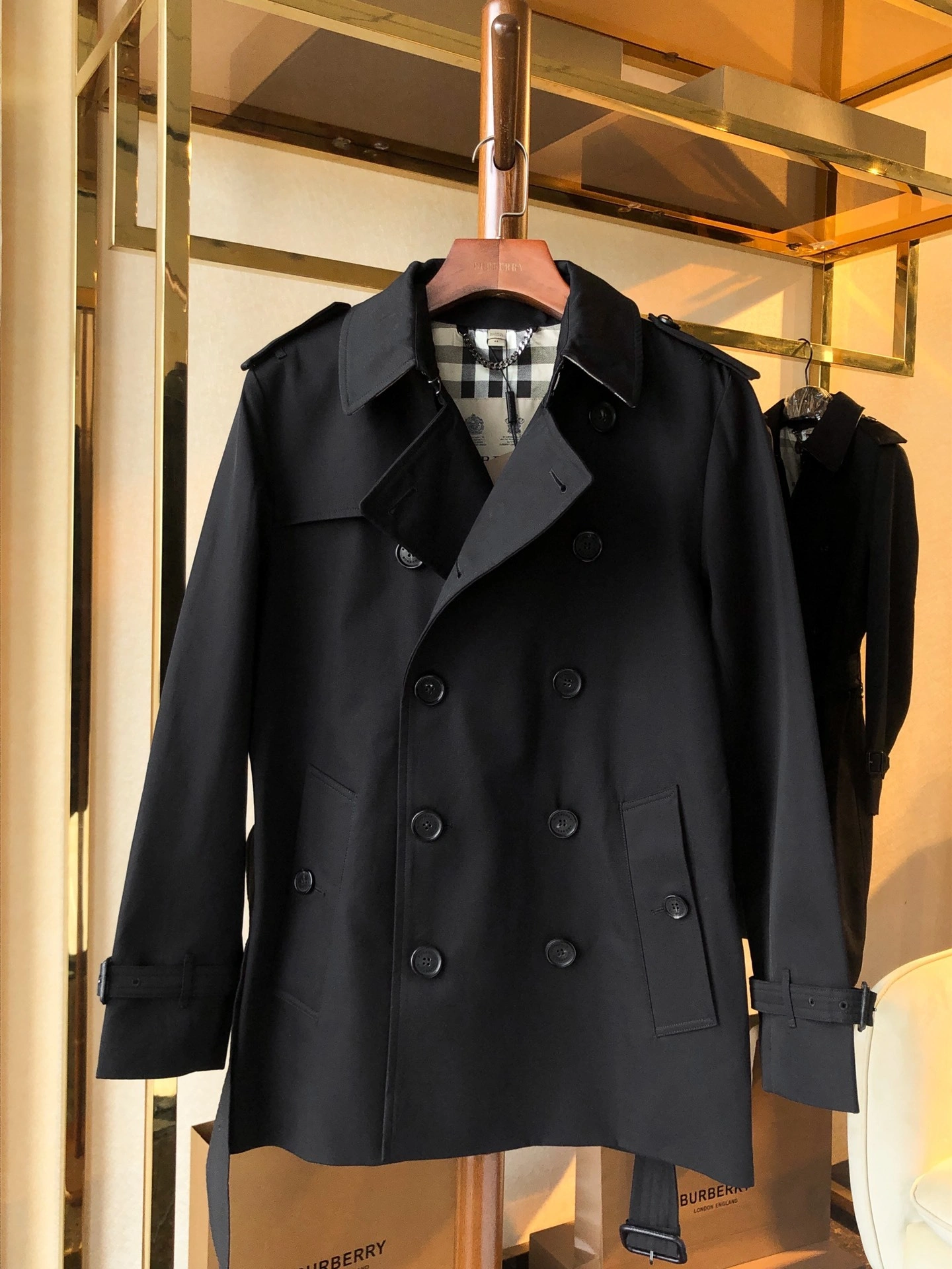 ACE- 39110481 oversized item:D-F020C0922