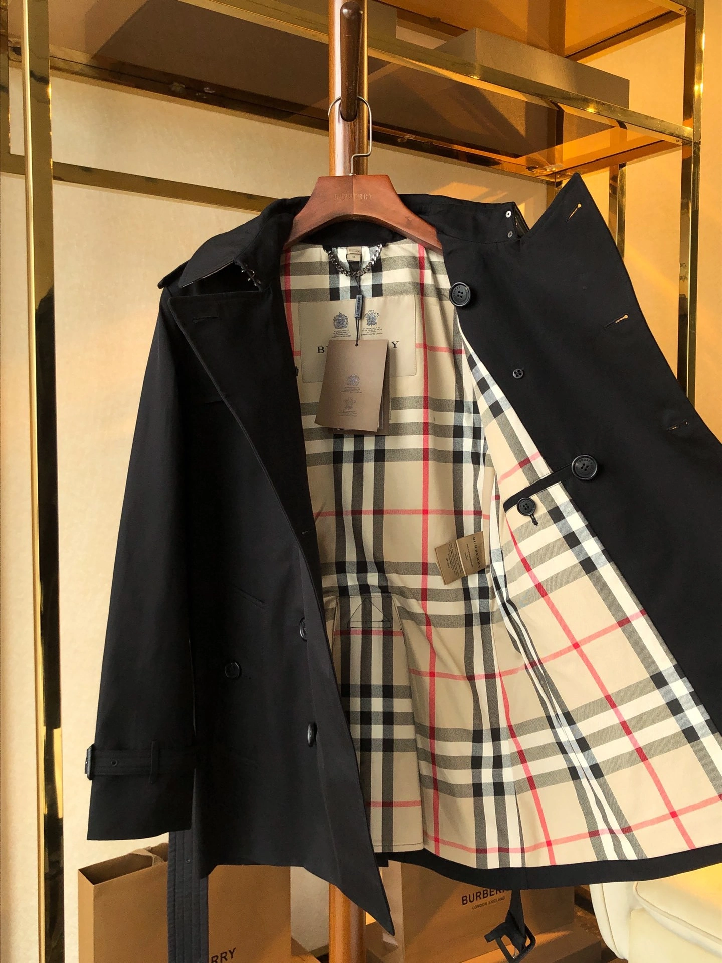 ACE- 39110481 oversized item:D-F020C0922