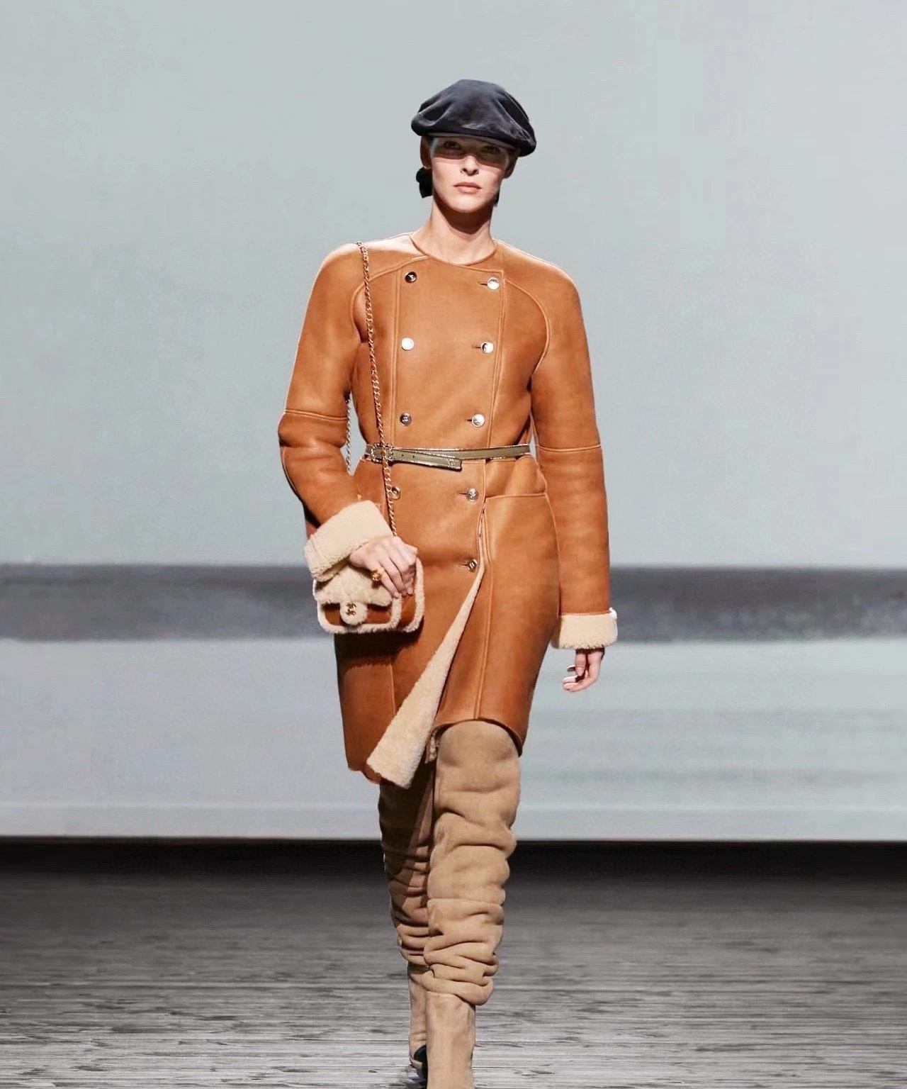 ACE- 3h1958 sheepskin wool item:D-F244J3010