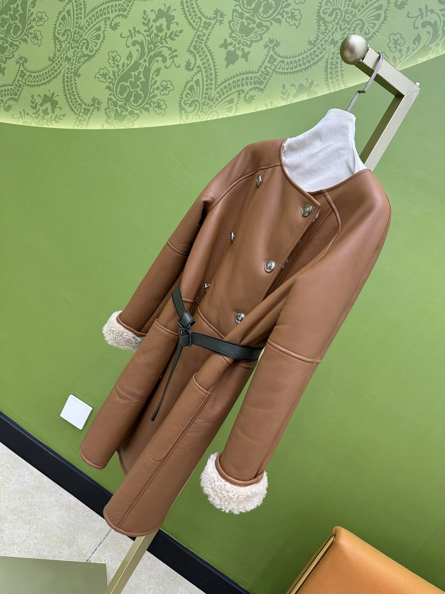 ACE- 3h1958 sheepskin wool item:D-F244J3010