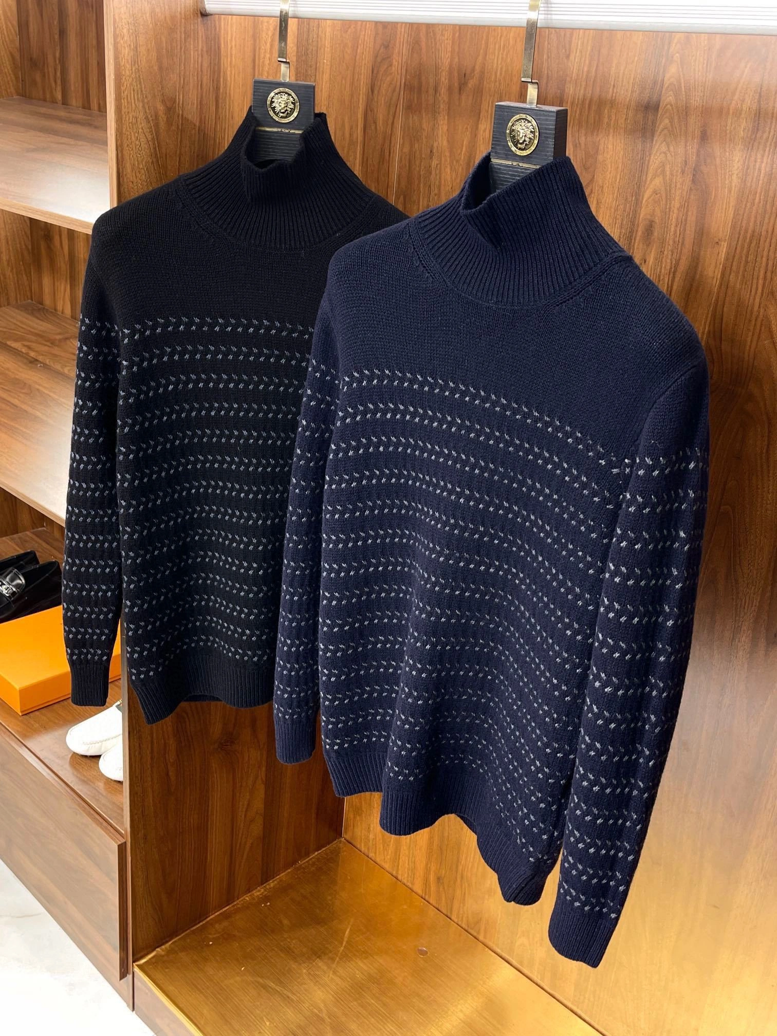 ACE- 65% wool 35% cashmere 2Colour item:D-F352C0804-2
