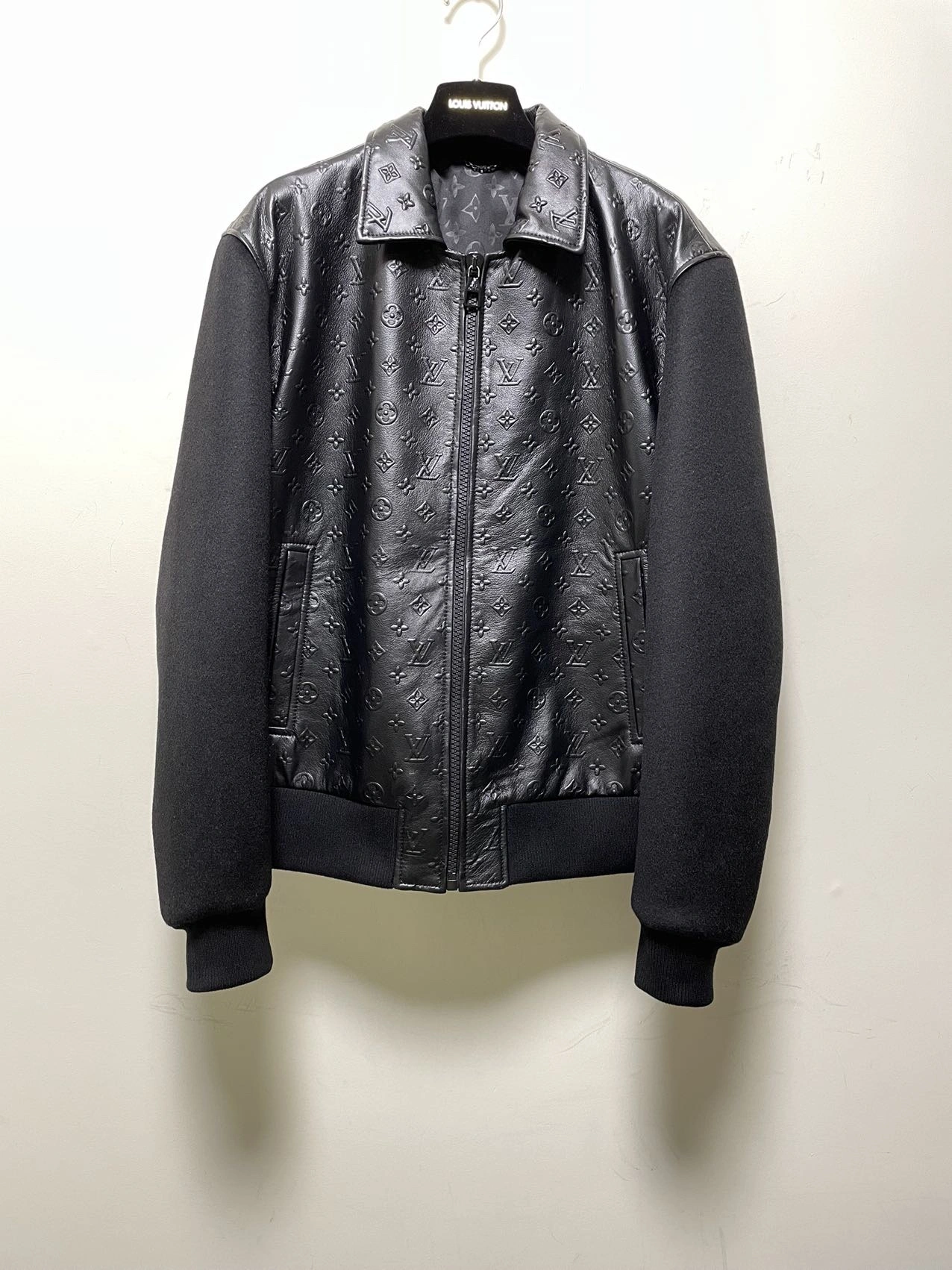 ACE- 8V cattlehide wool item:D-F409J5340