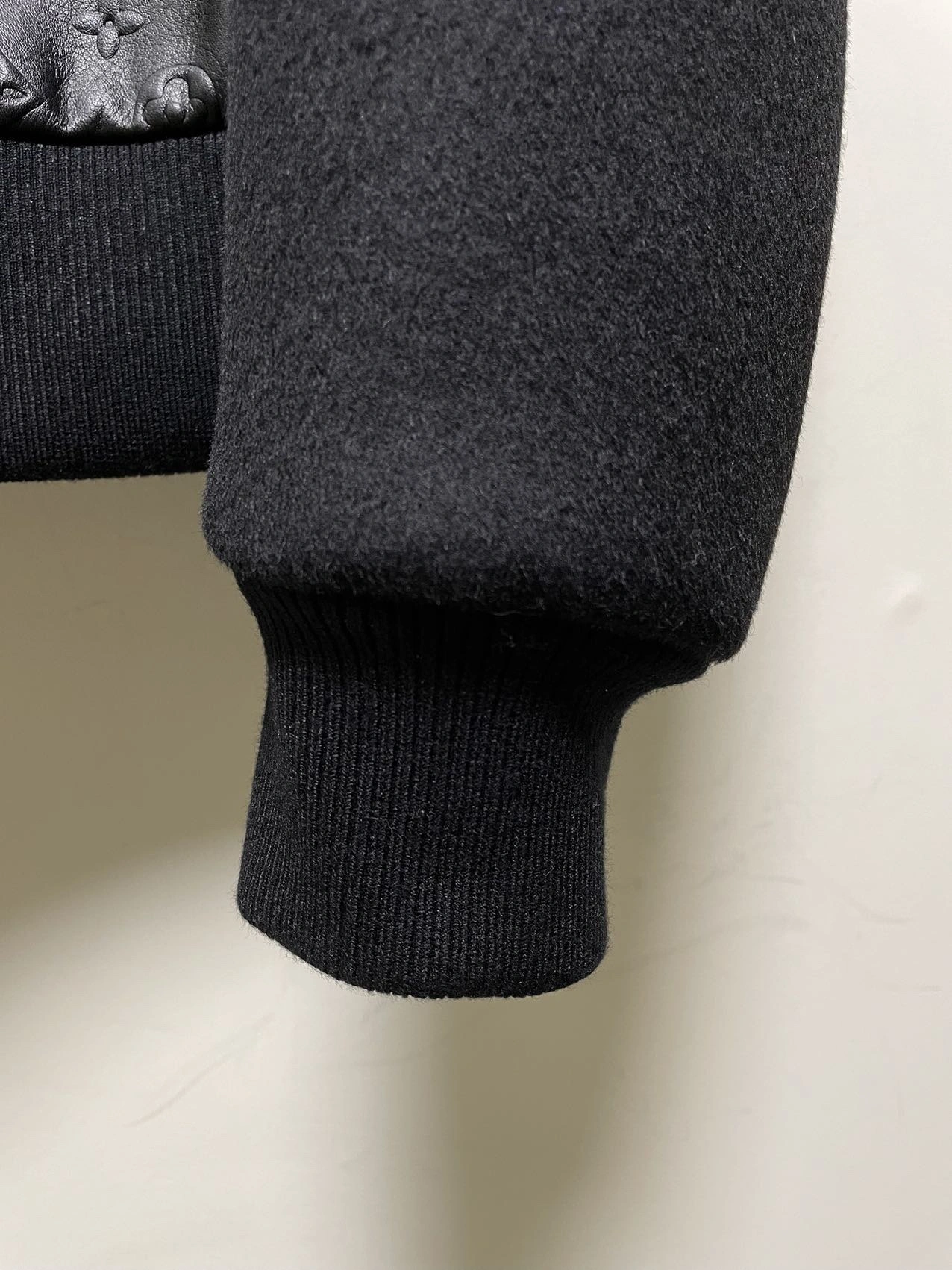 ACE- 8V cattlehide wool item:D-F409J5340