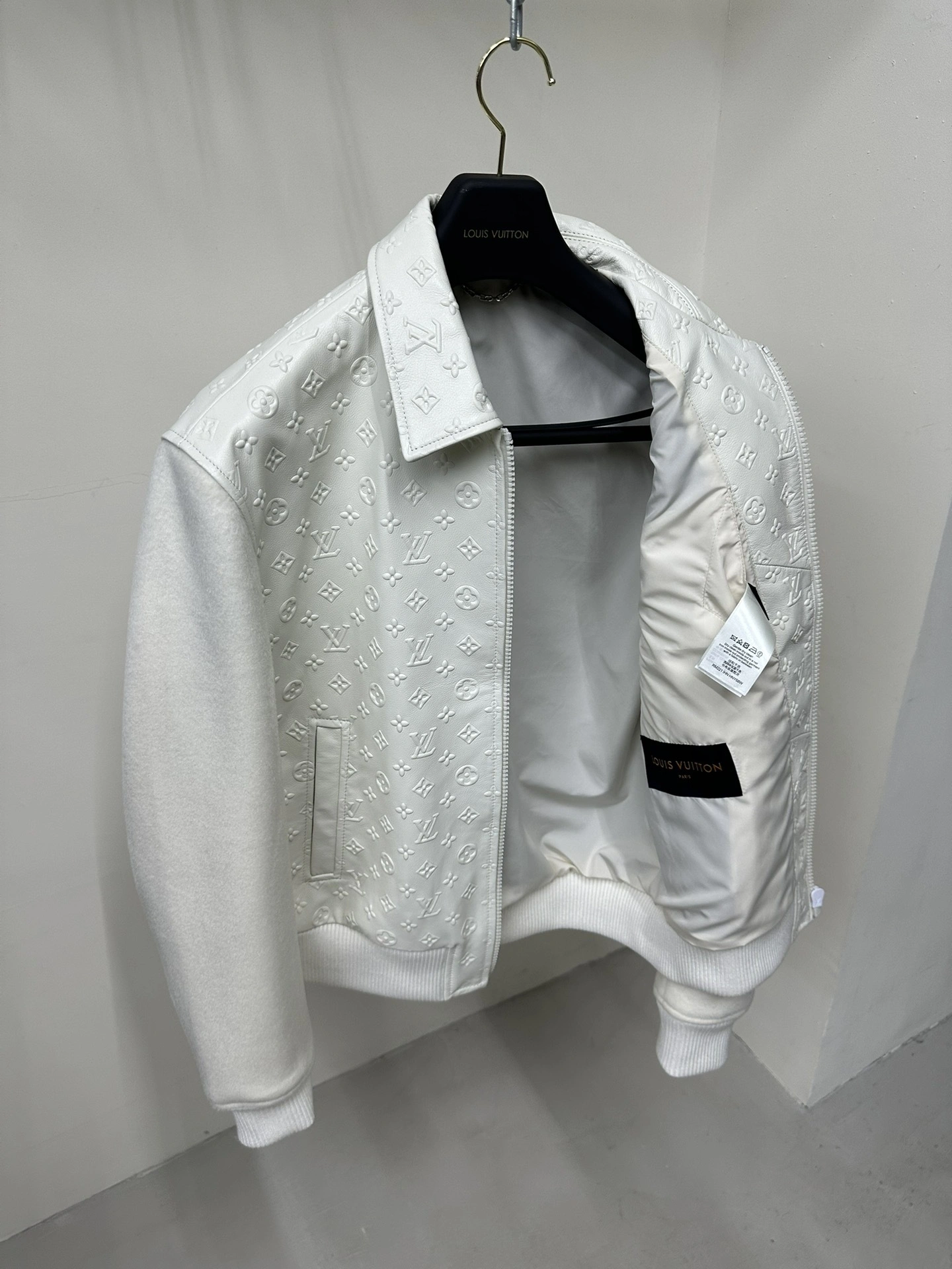ACE- 8V cattlehide wool item:D-F409J5343