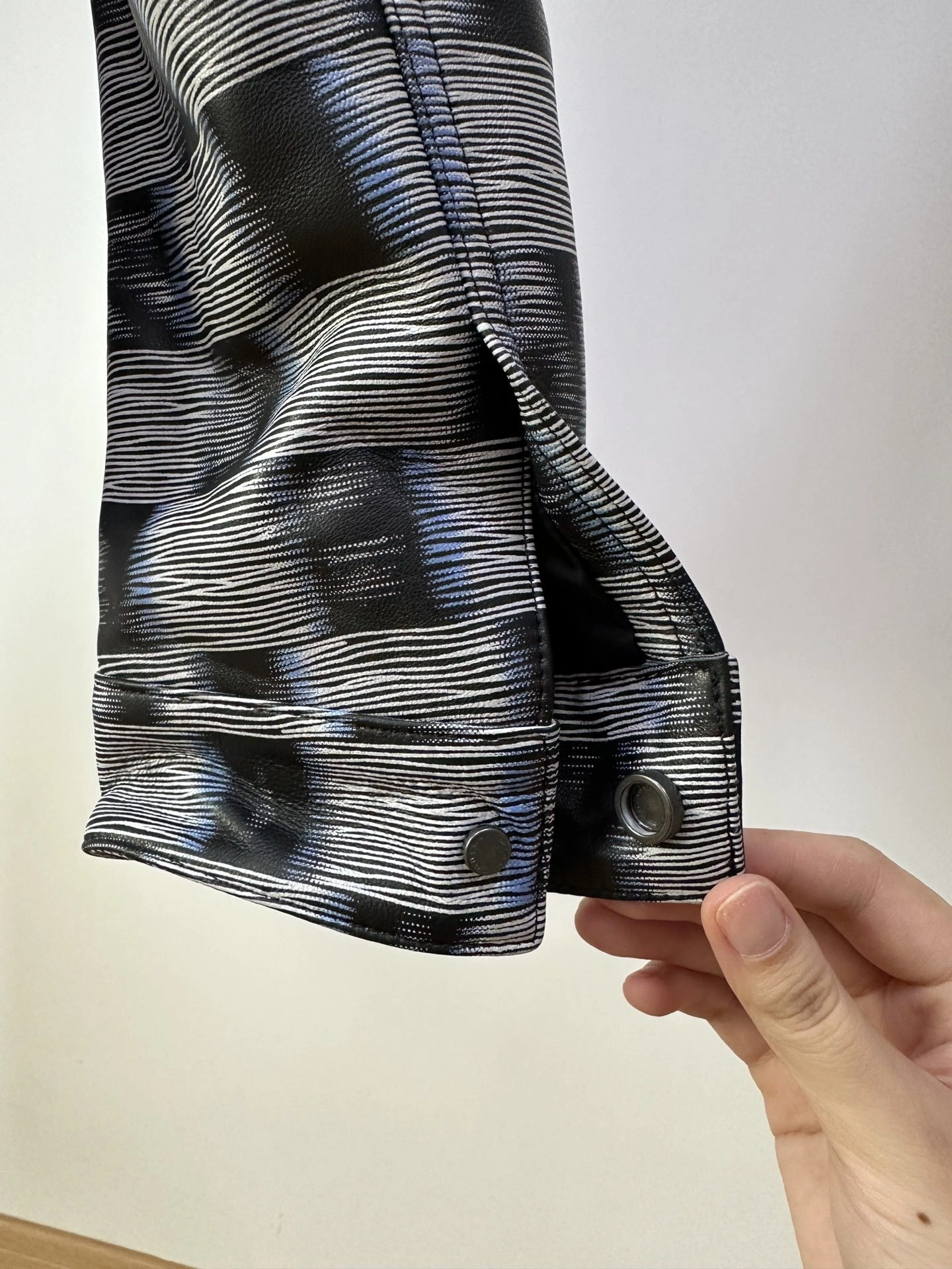 ACE- 8V cowhide oversized item:D-F409J1011