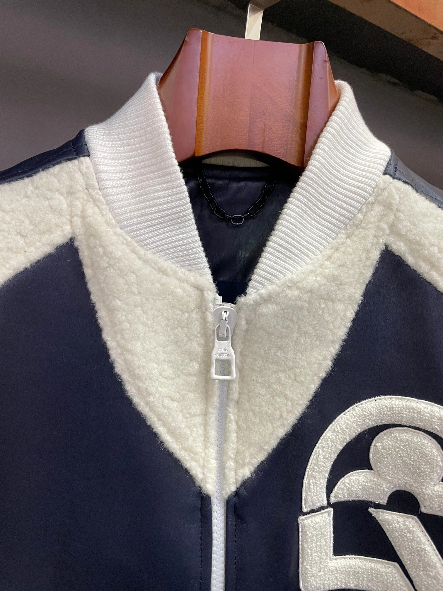 ACE- 8V cowhide wool item:D-F453J3001