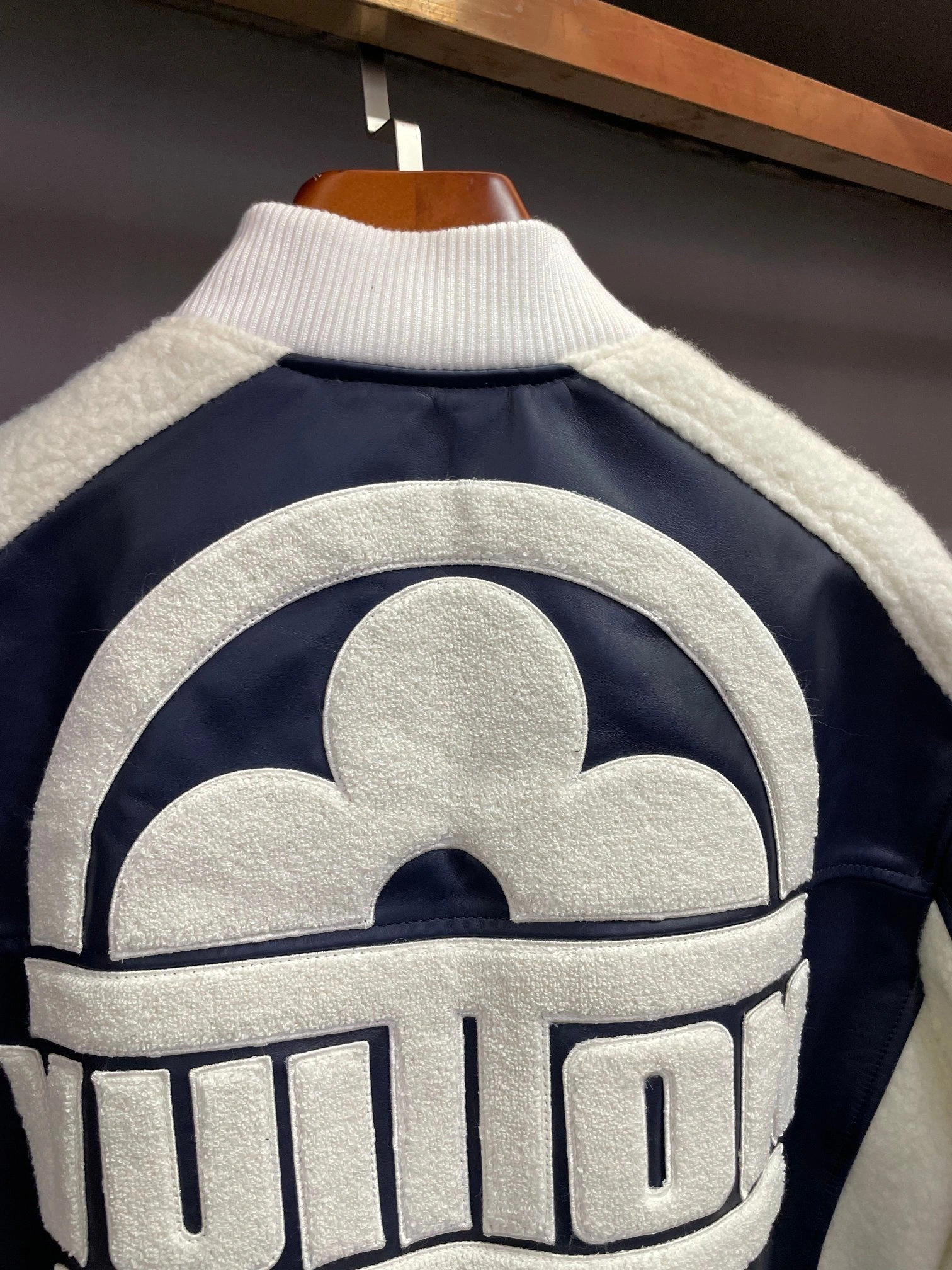 ACE- 8V cowhide wool item:D-F453J3001