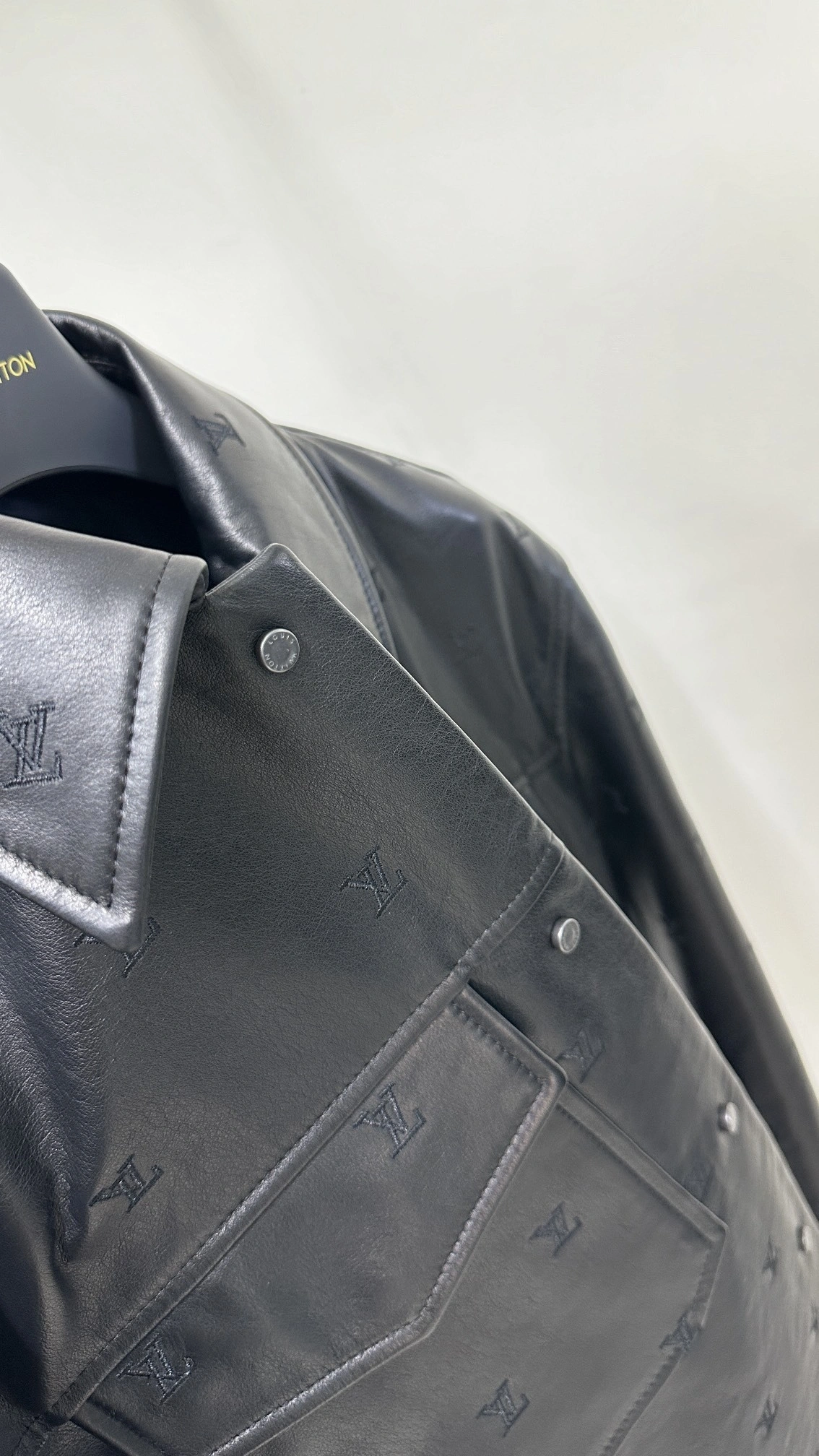 ACE- 8V embroidery logo cattlehide item:D-F409J5338