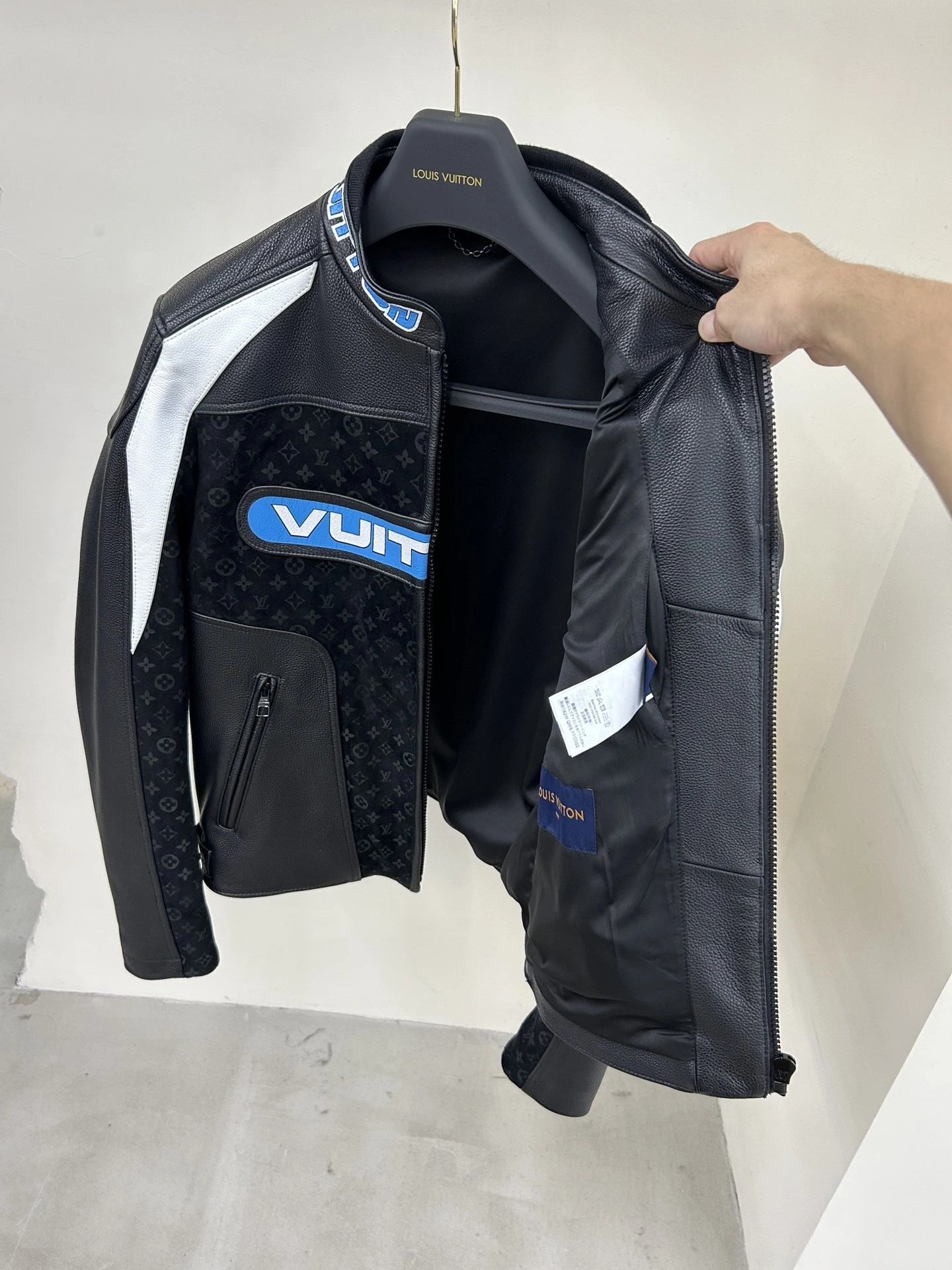 ACE- 8V item:D-F409J5337