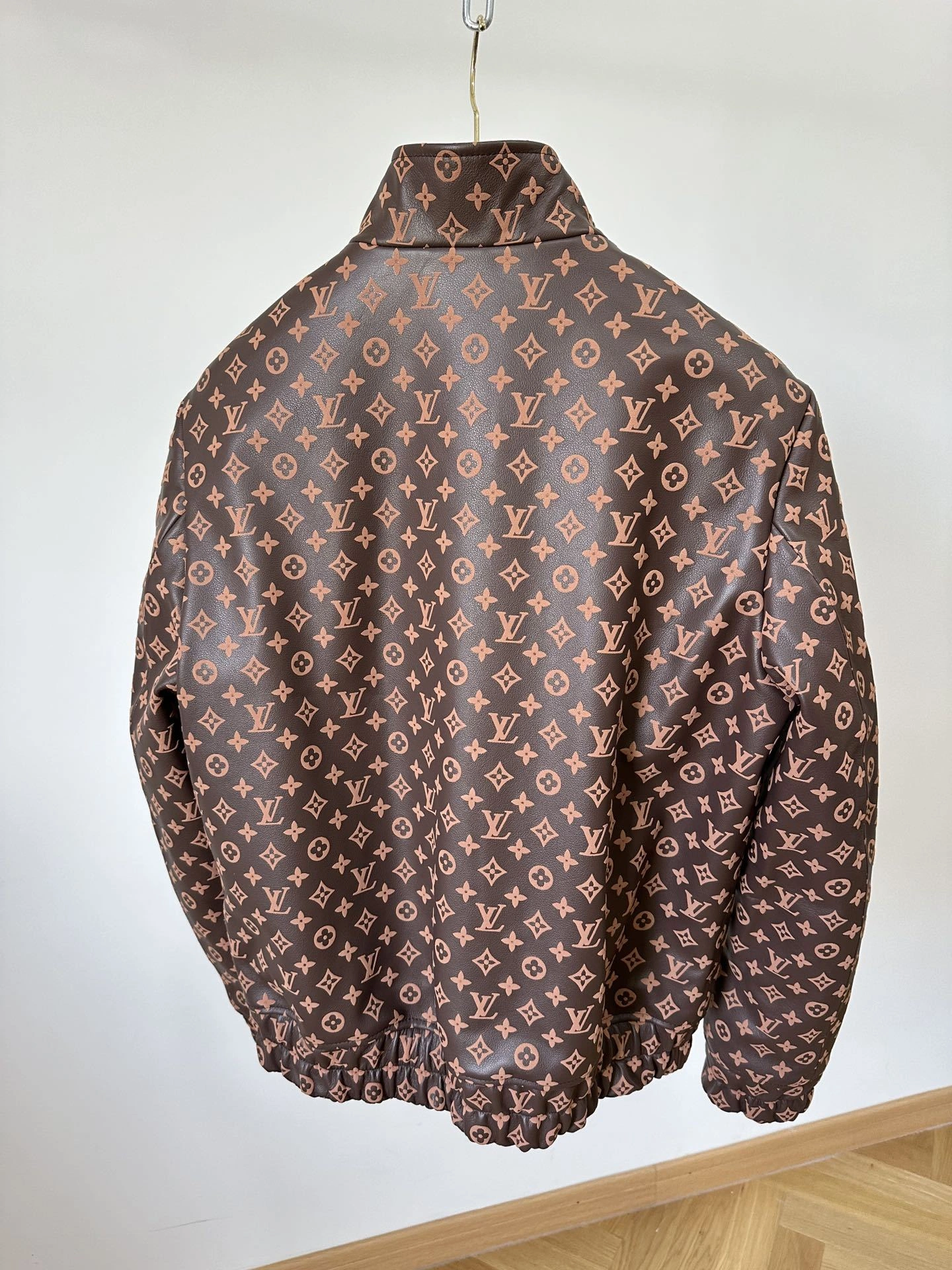 ACE- 8V oversized item:D-F409J0628