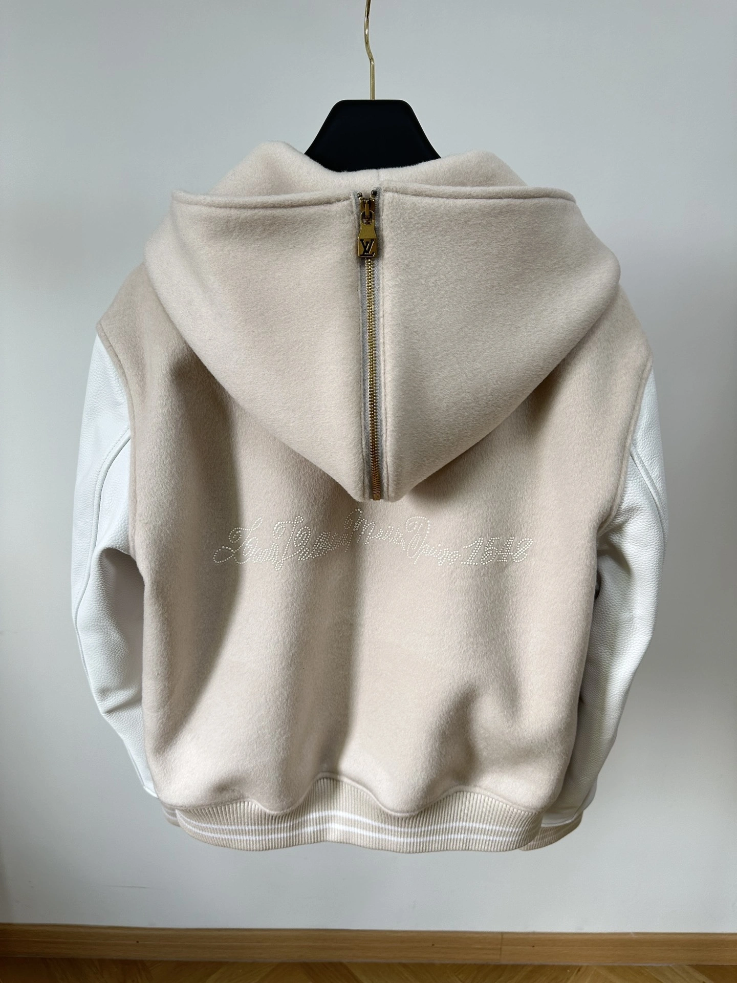 ACE- 8V sheepskin oversized item:D-F409J1010